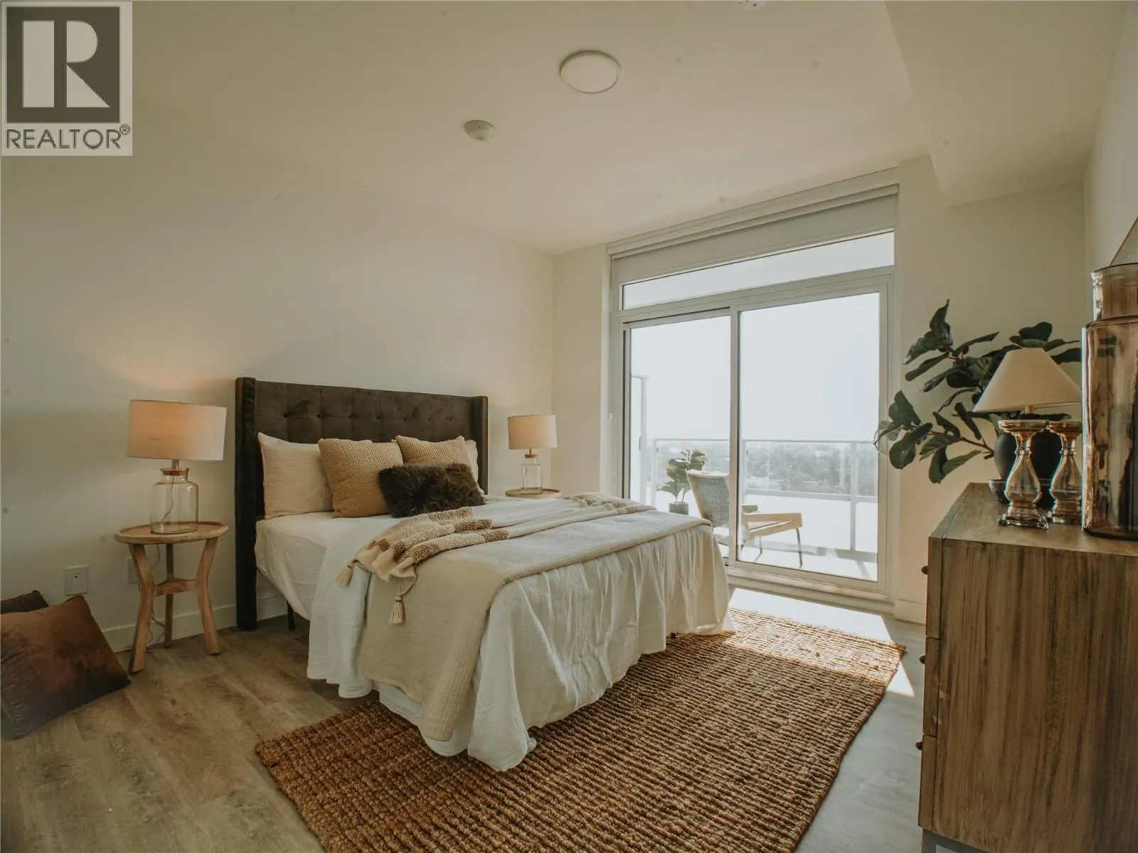 238 Leon Avenue Unit# 1507