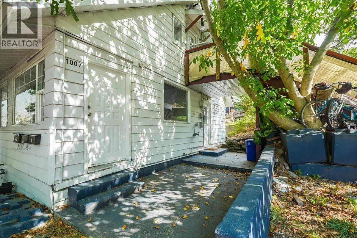 1007 Gordon Street