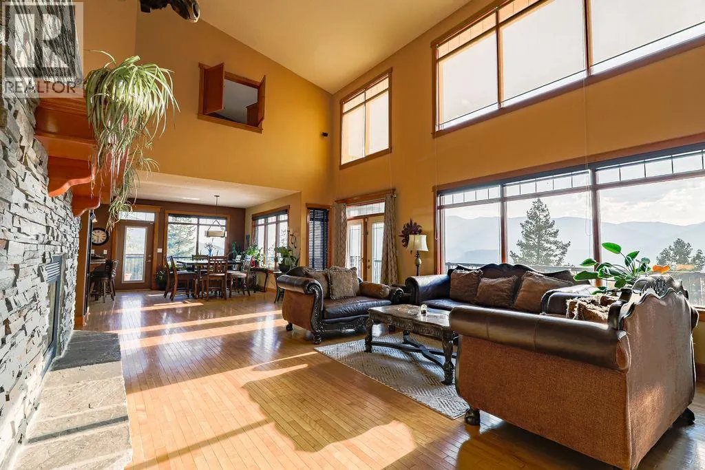 4931 MOUNTAIN VIEW Drive
