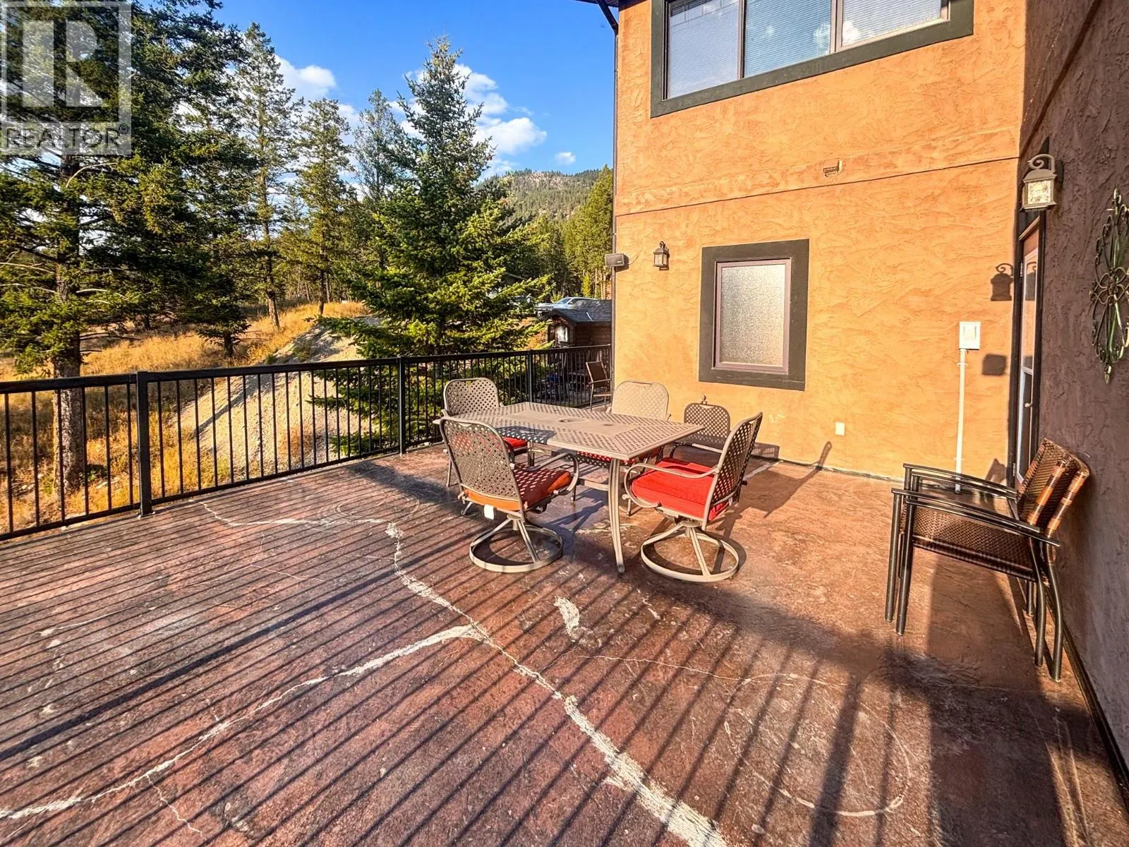 4931 MOUNTAIN VIEW Drive