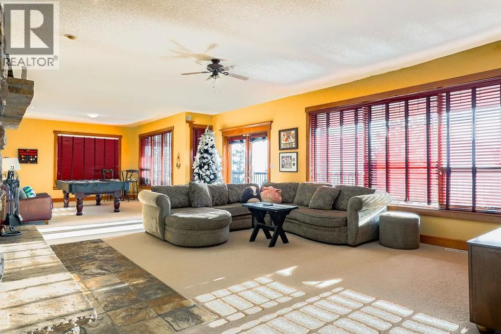 4931 MOUNTAIN VIEW Drive