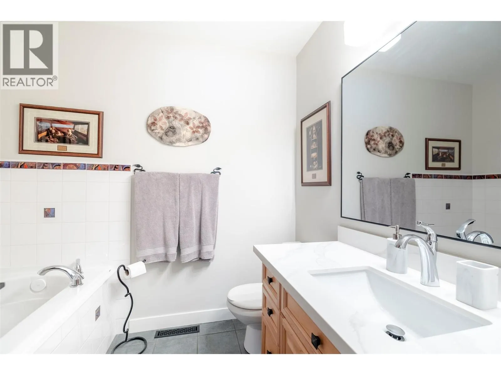 3 Elkview Crescent