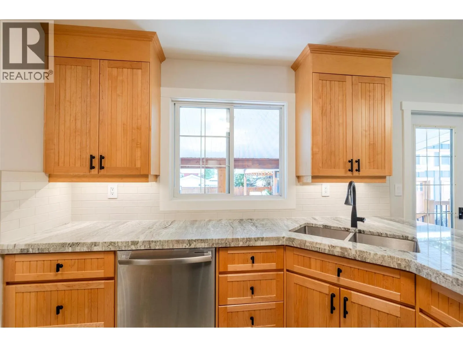 3 Elkview Crescent