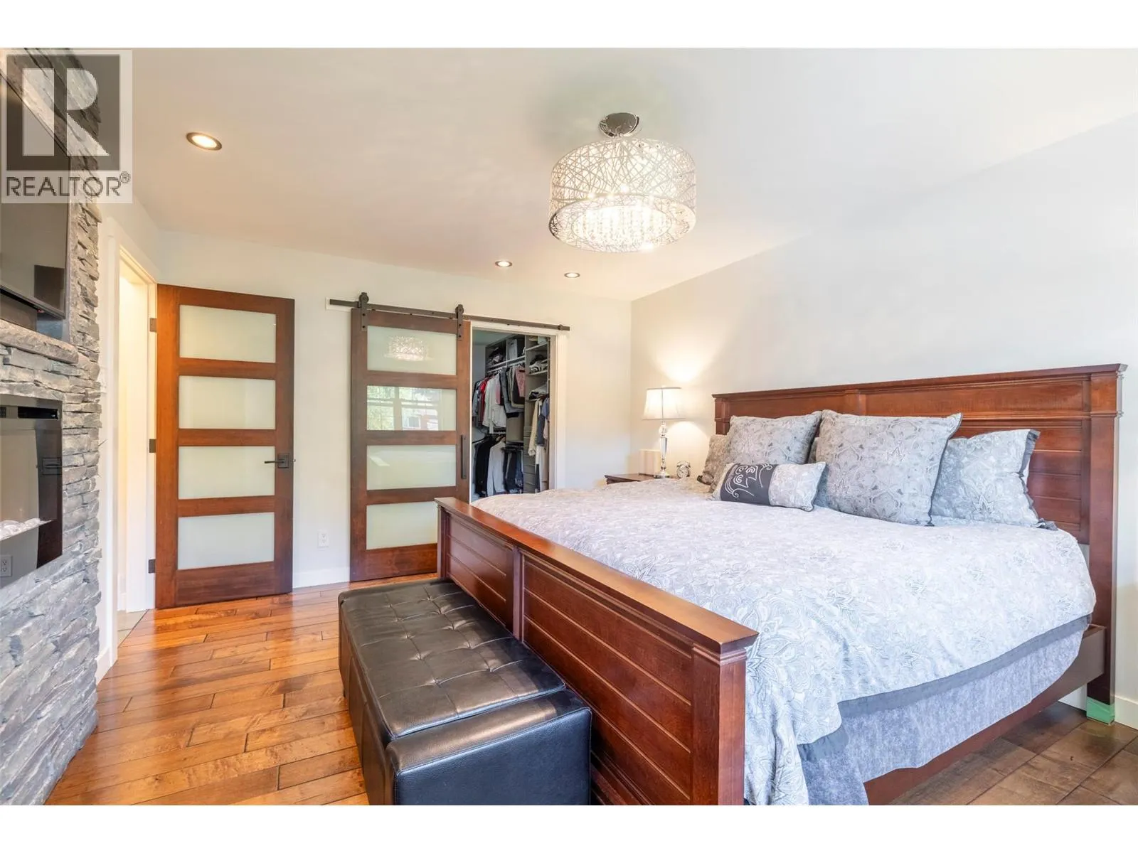 3 Elkview Crescent