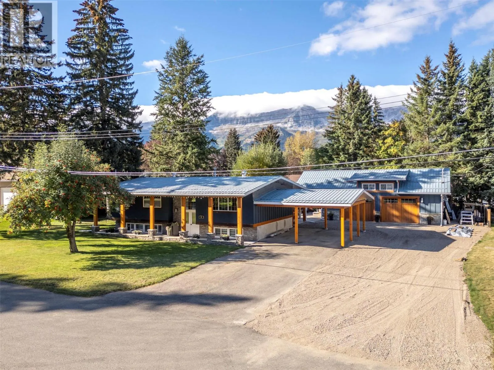 3 Elkview Crescent