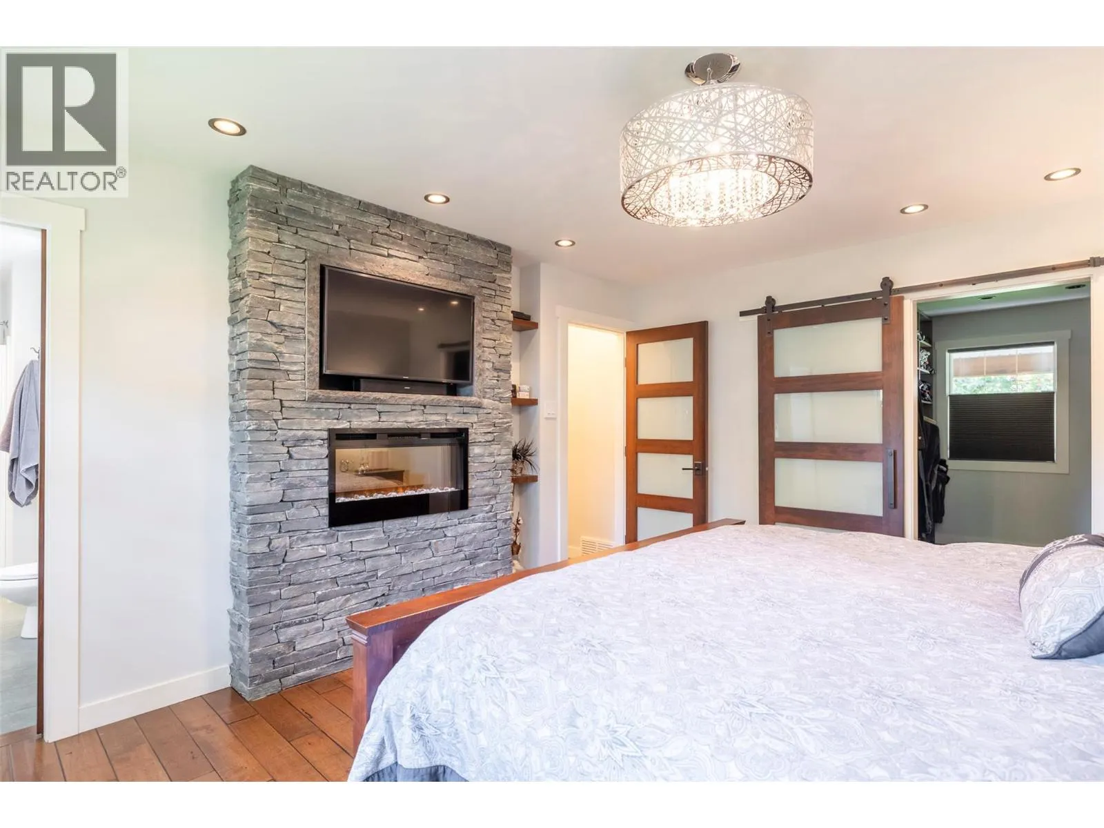 3 Elkview Crescent