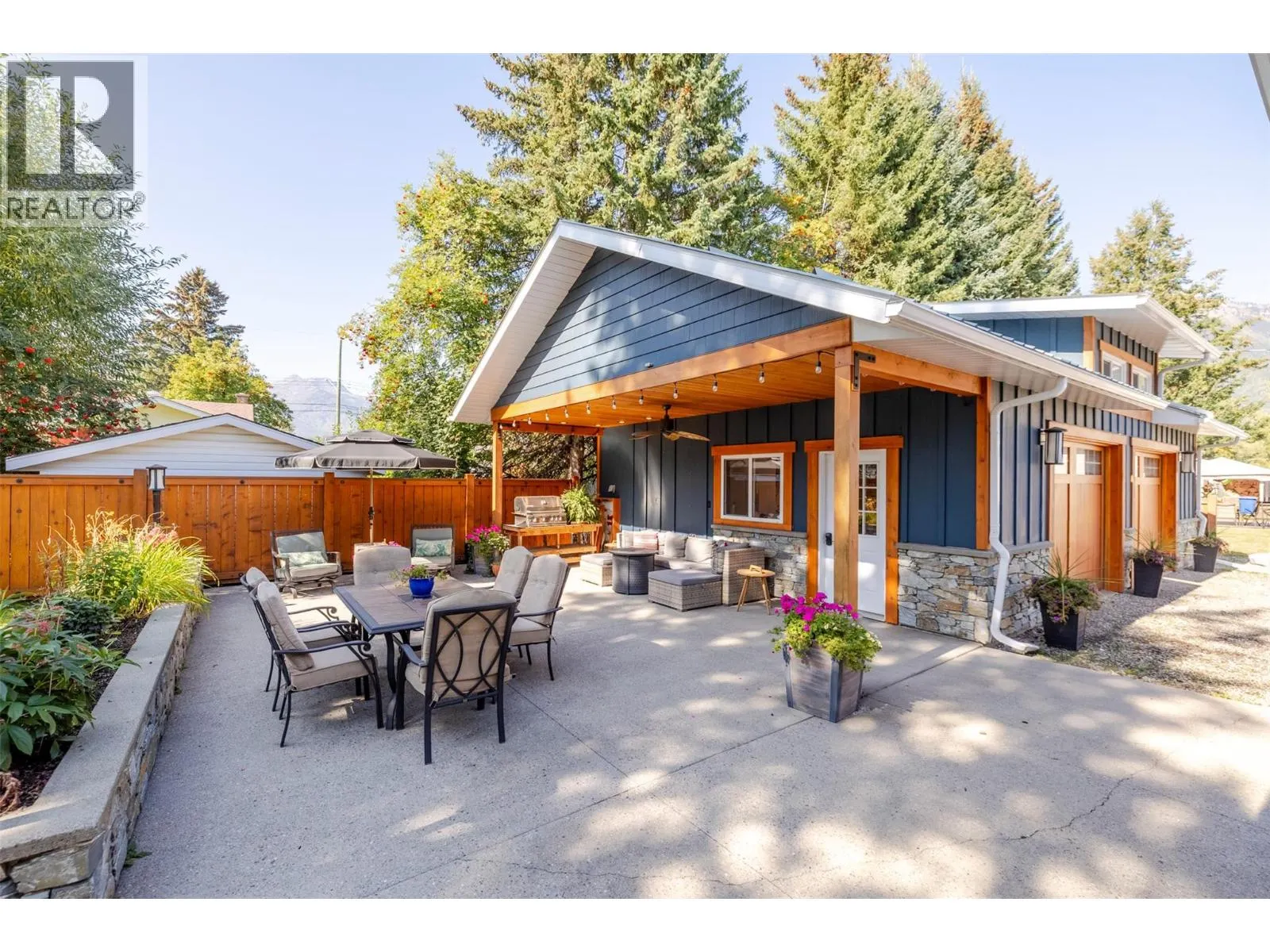 3 Elkview Crescent