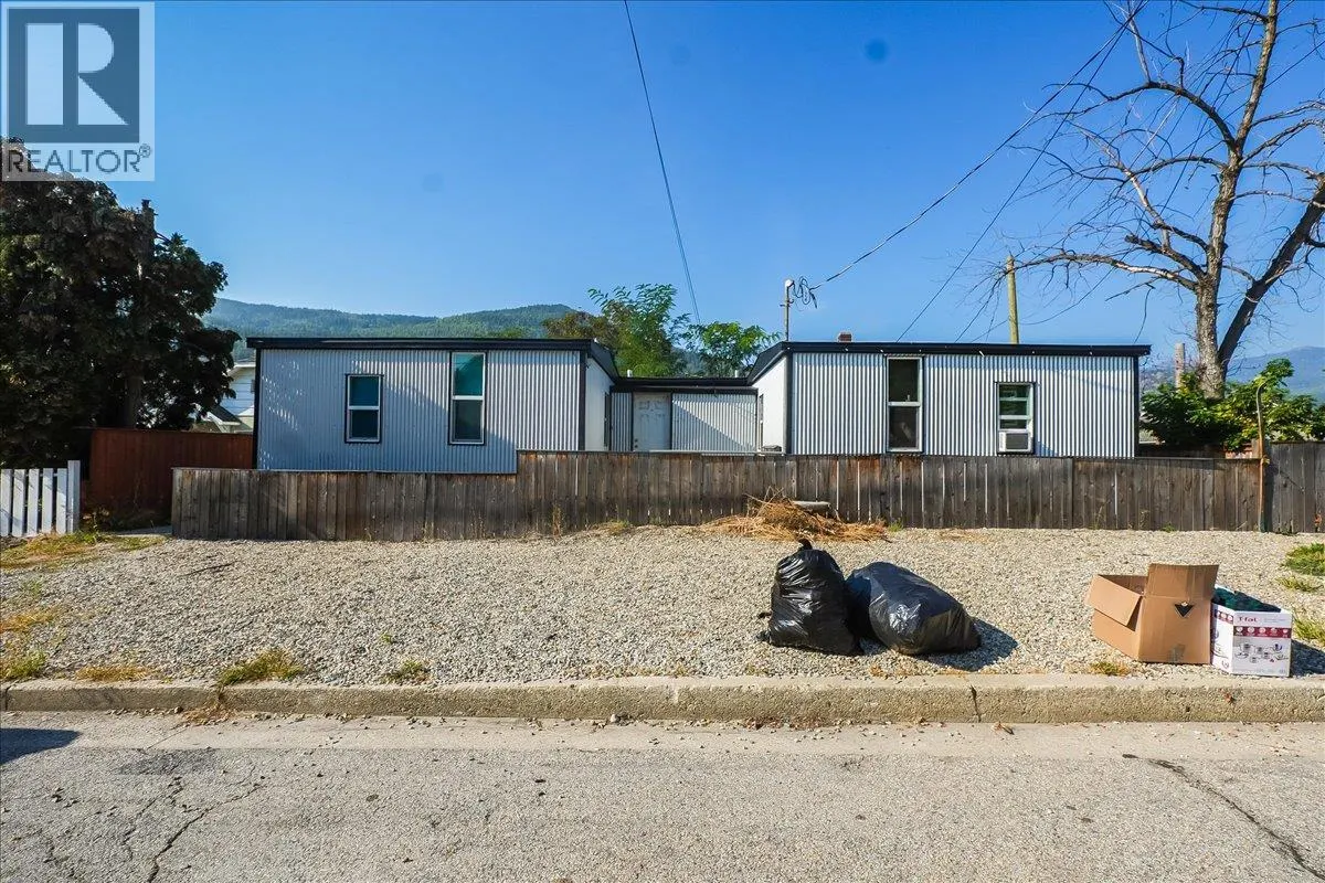 1406 FOURTH Avenue