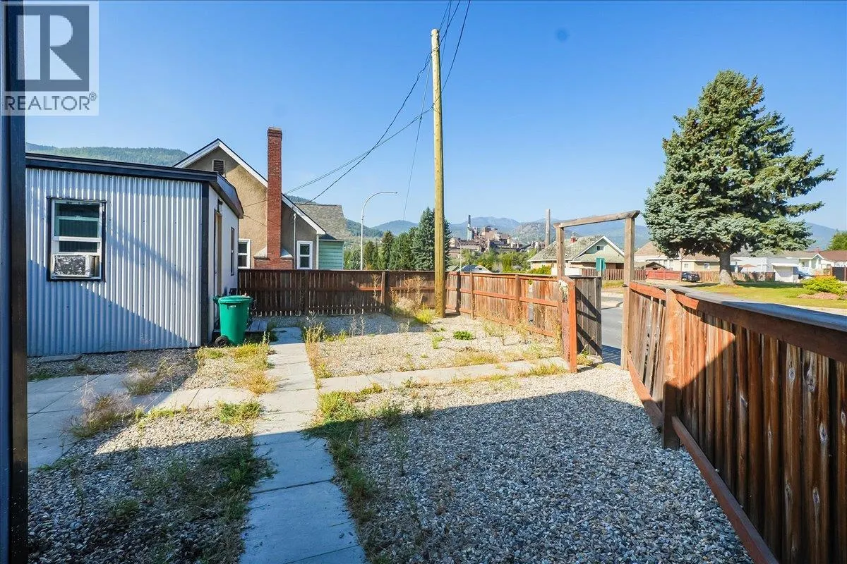 1406 FOURTH Avenue