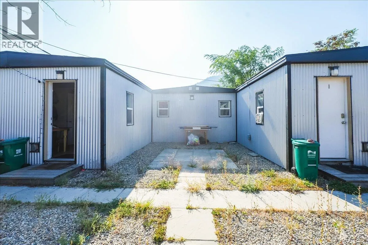 1406 FOURTH Avenue
