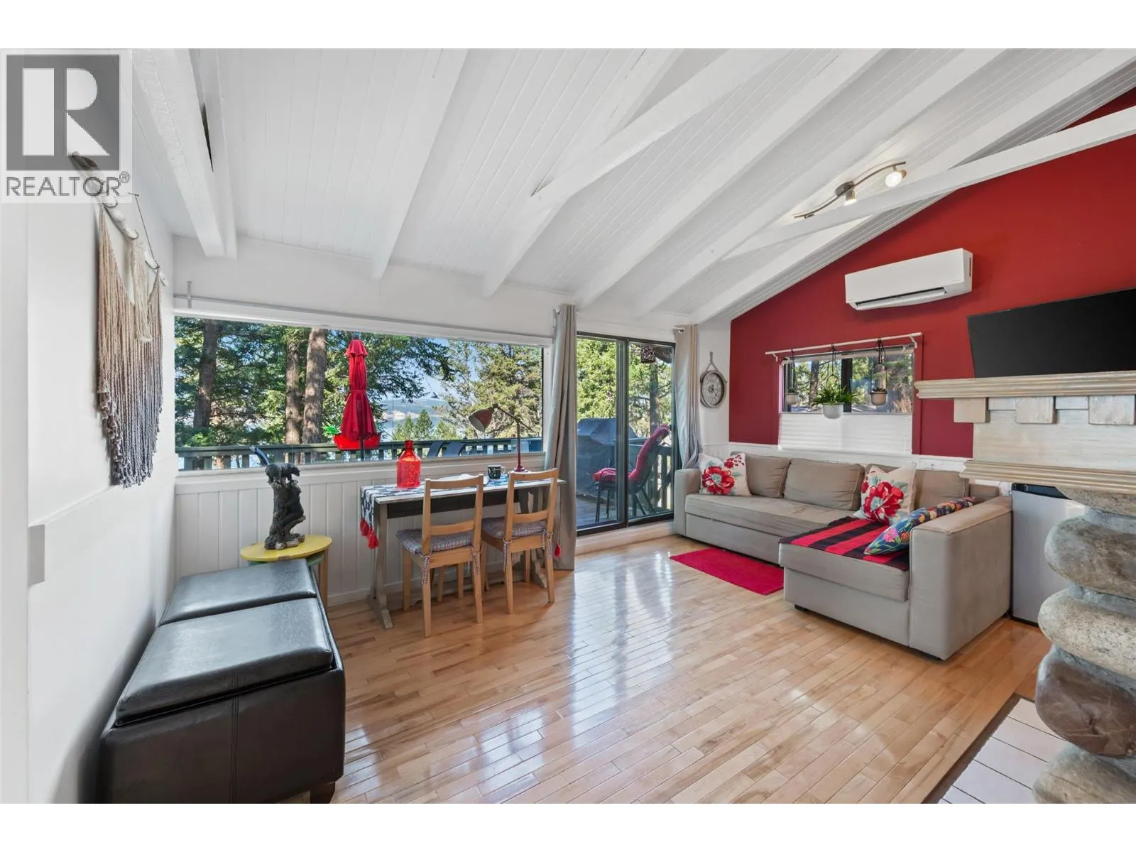 1492 Akiskinook Road Unit# 91