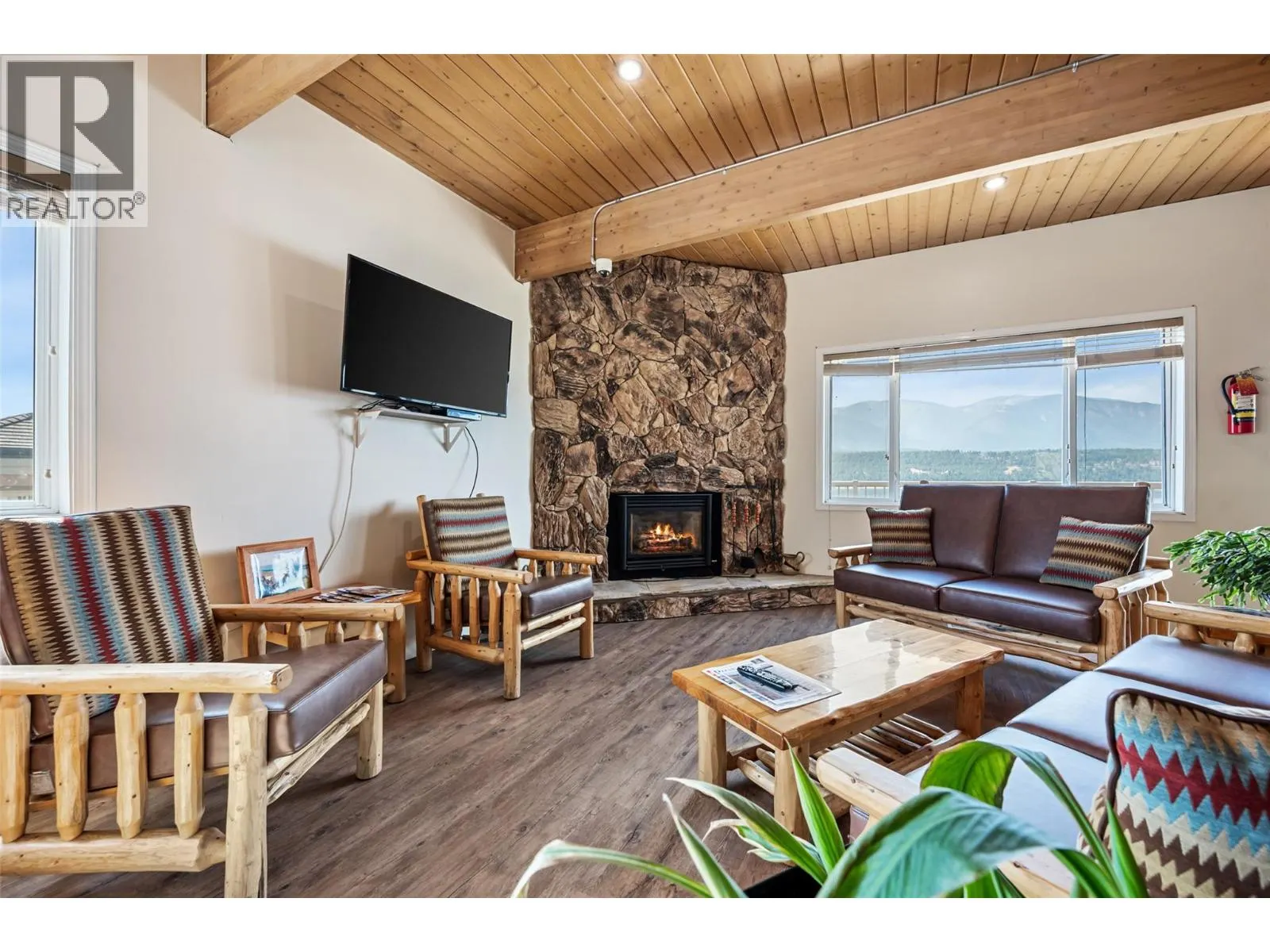 1492 Akiskinook Road Unit# 91