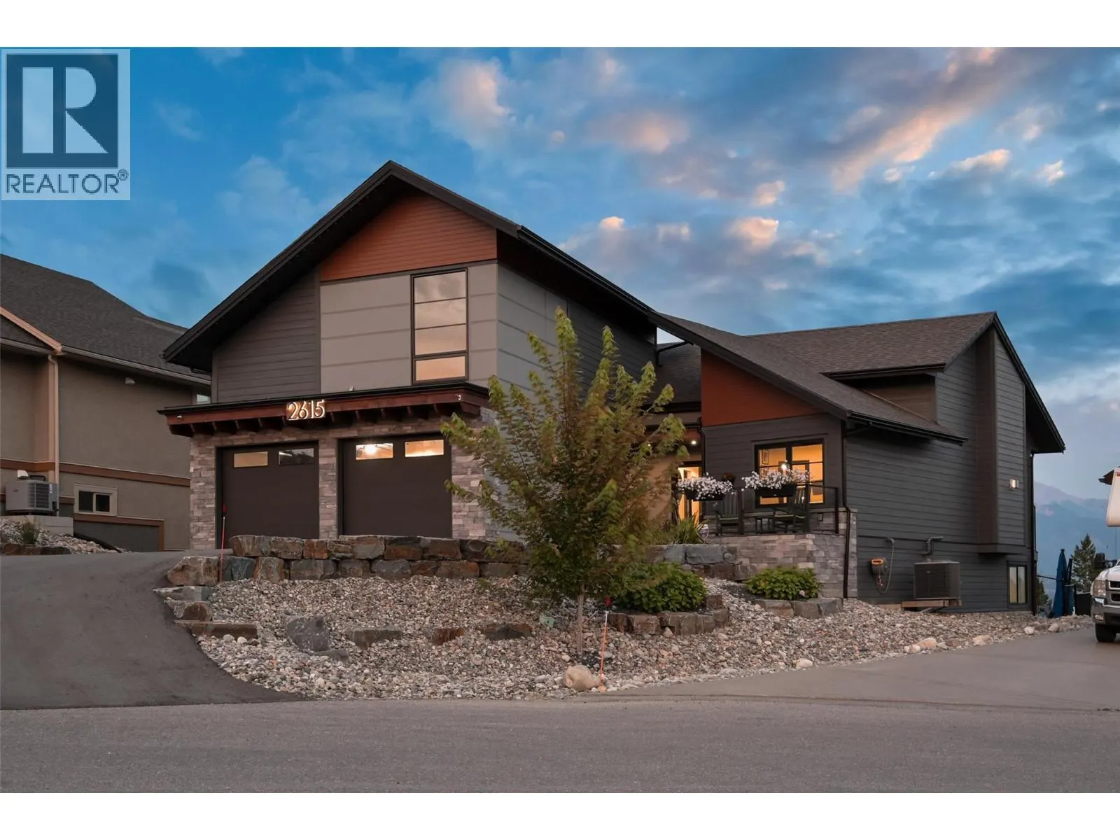2615 Lakeview Rise