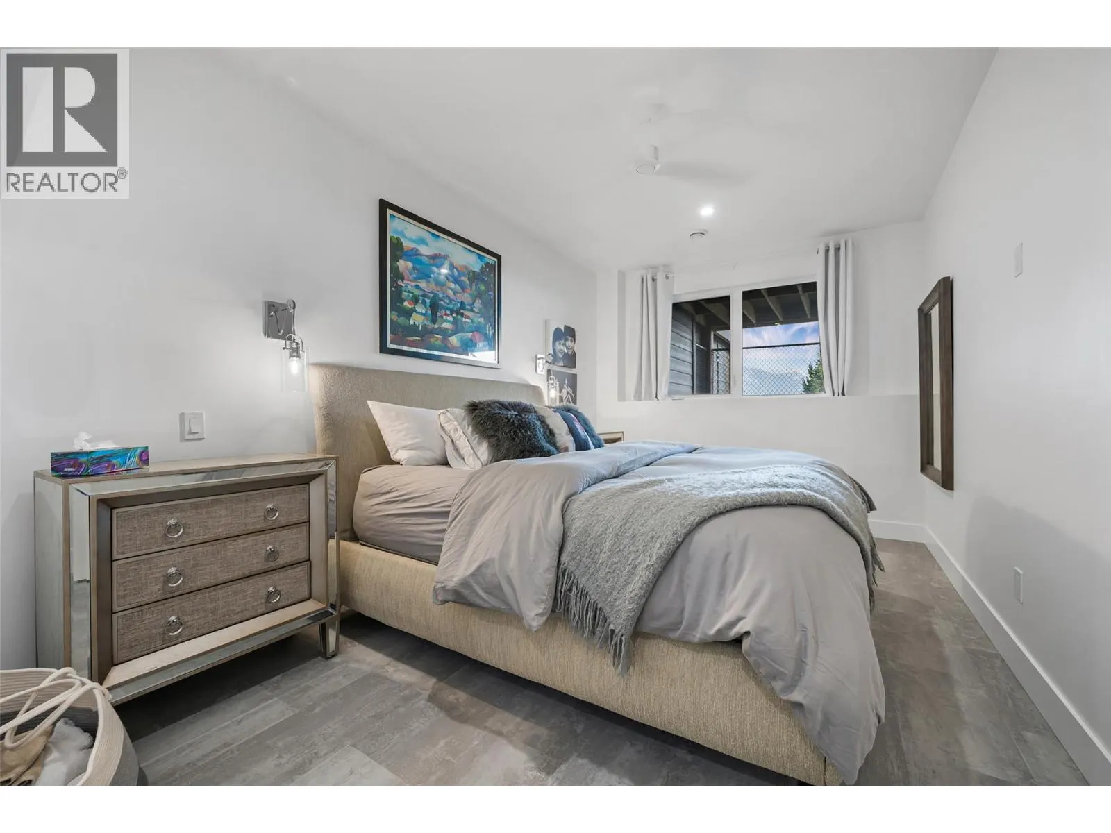 2615 Lakeview Rise