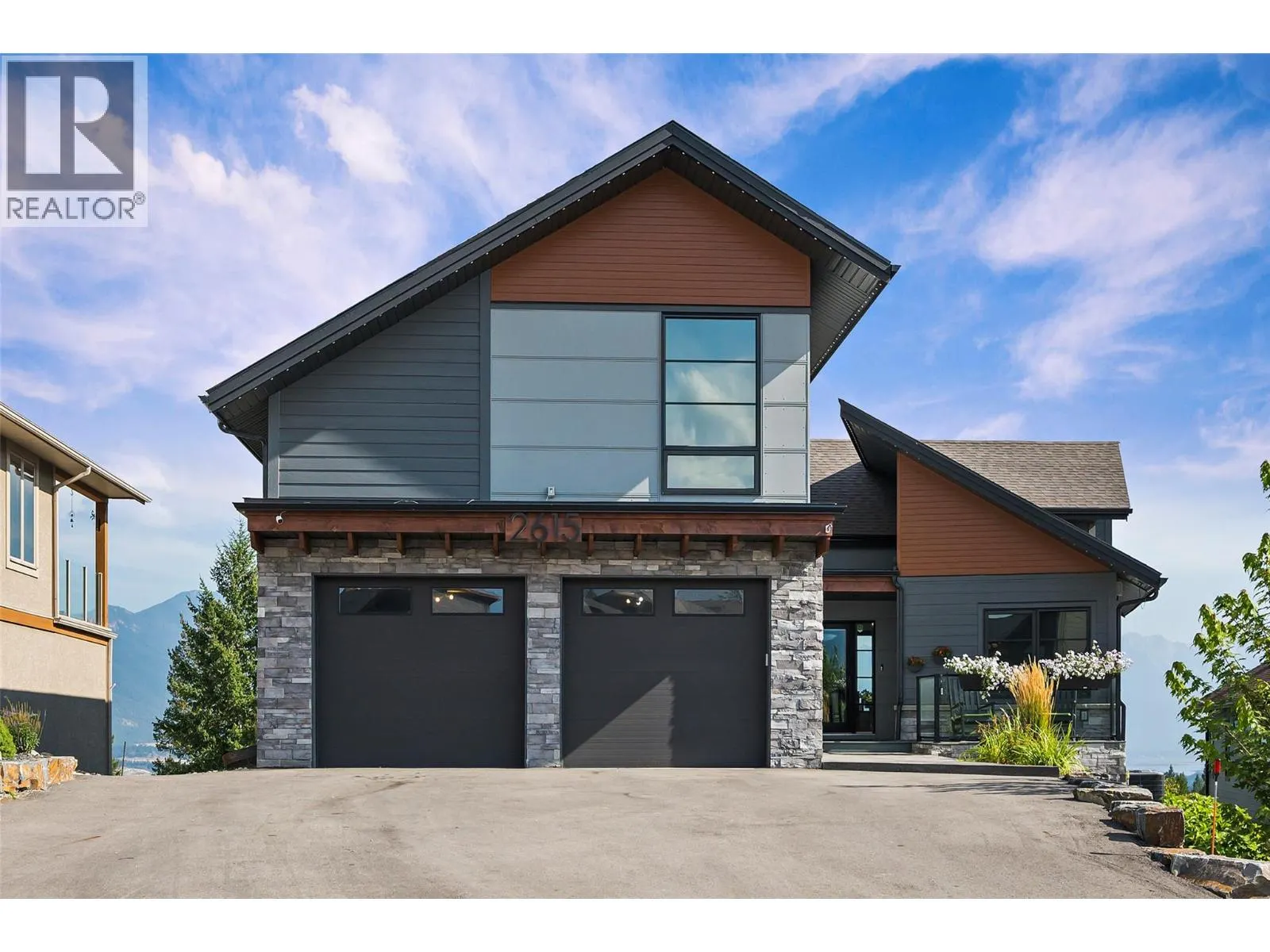 2615 Lakeview Rise