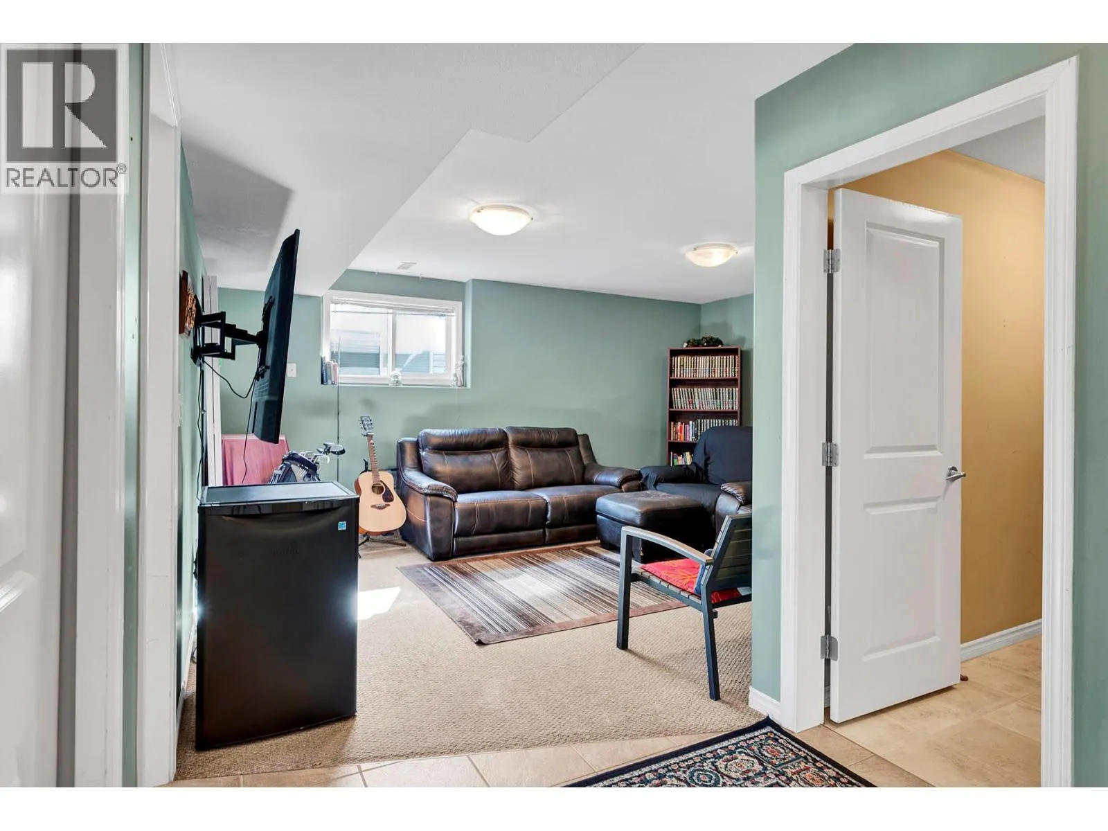 2575 BENTALL Drive