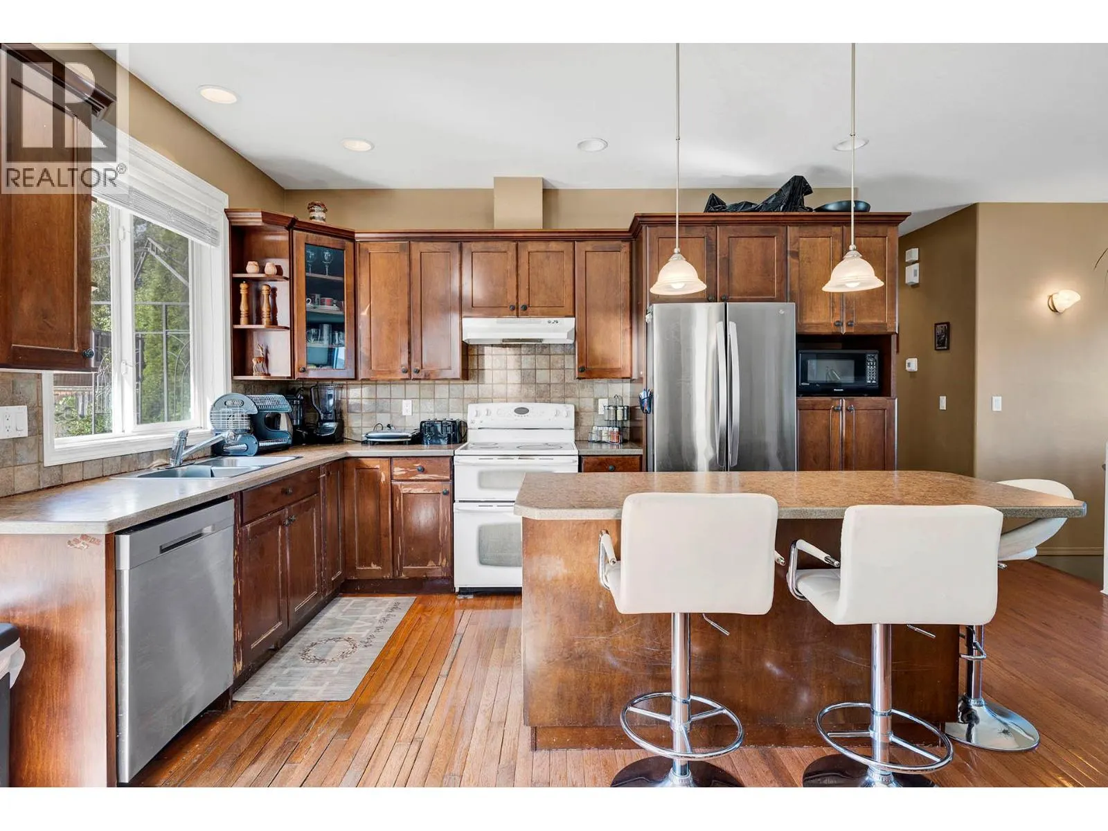 2575 BENTALL Drive