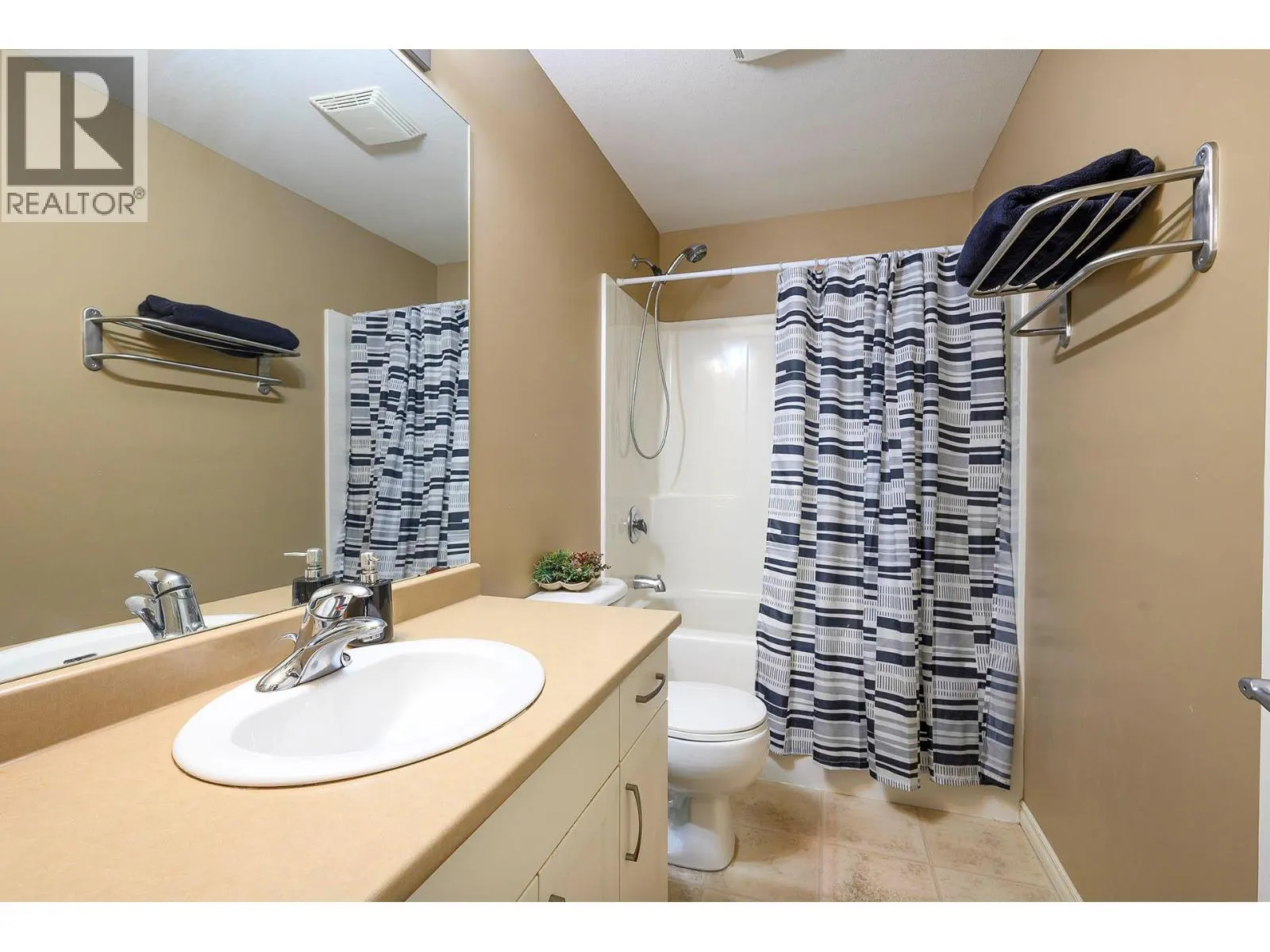 2575 BENTALL Drive