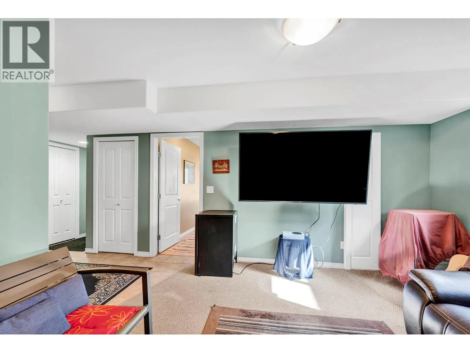 2575 BENTALL Drive