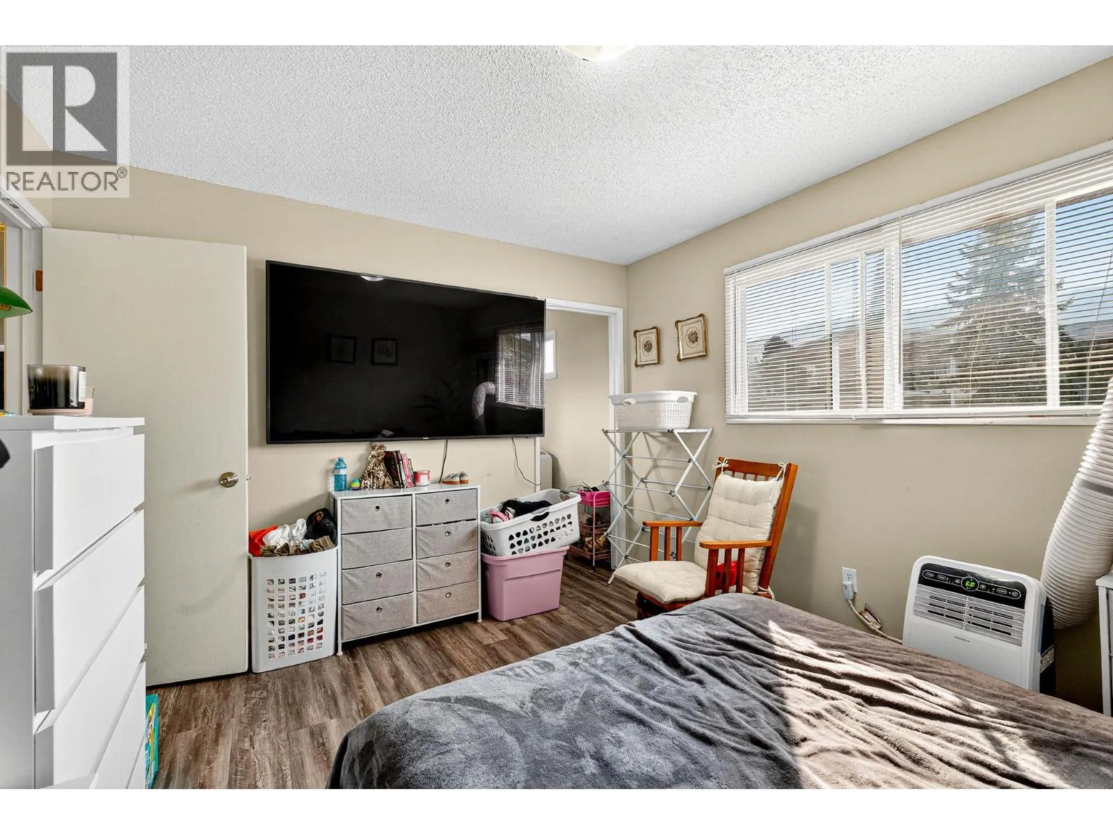3656 Dunbarton Road