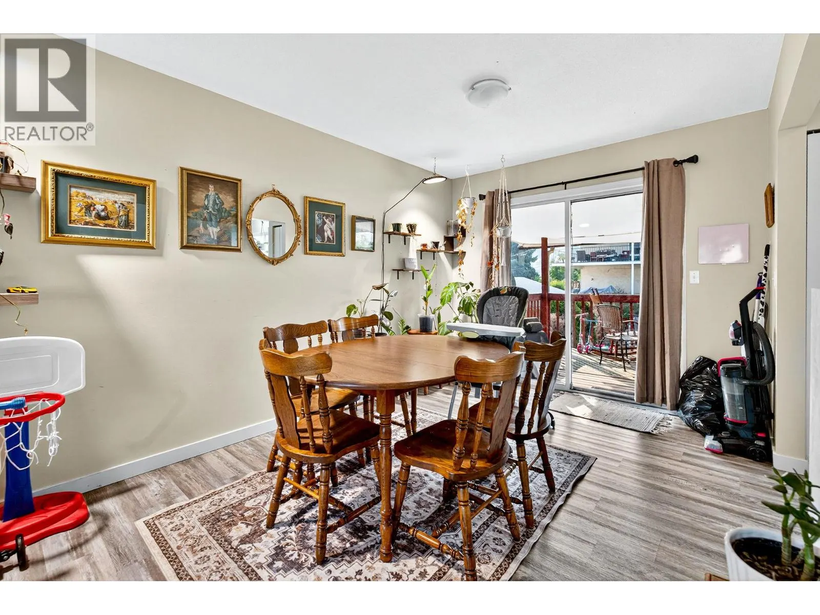 3656 Dunbarton Road