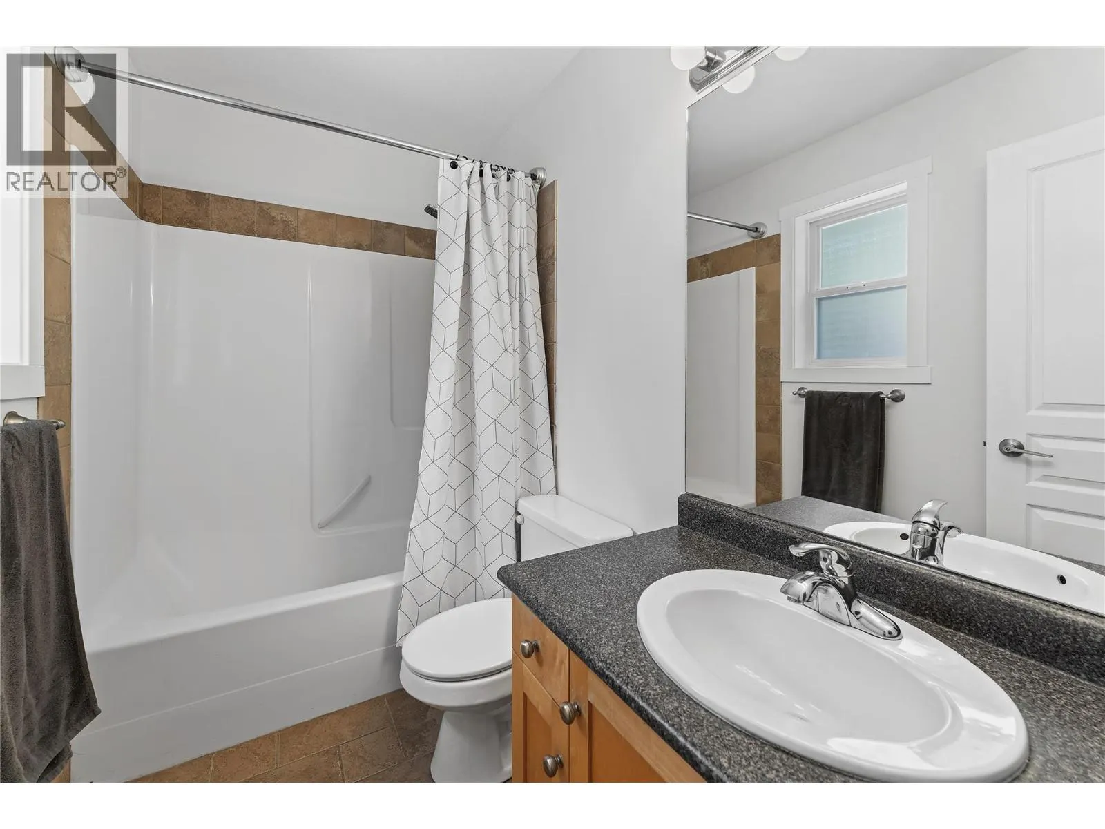 2334 Shannon Heights Place