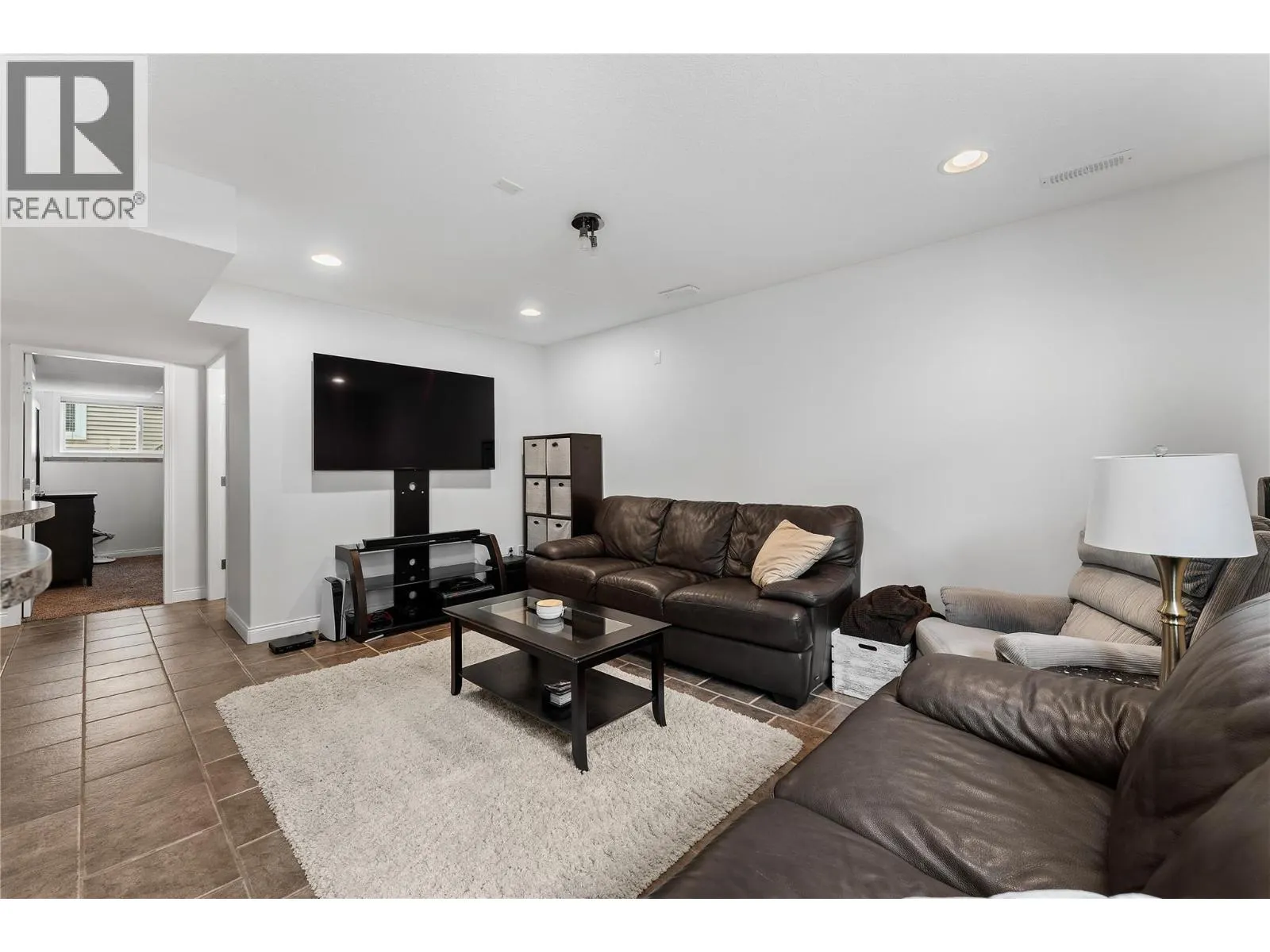 2334 Shannon Heights Place
