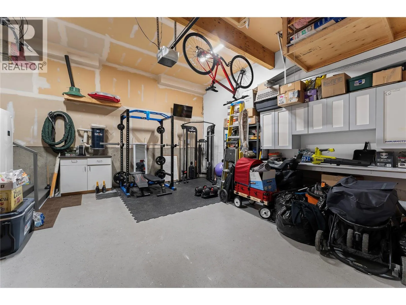 2334 Shannon Heights Place