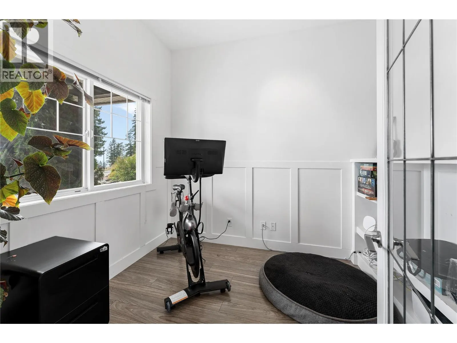 2334 Shannon Heights Place