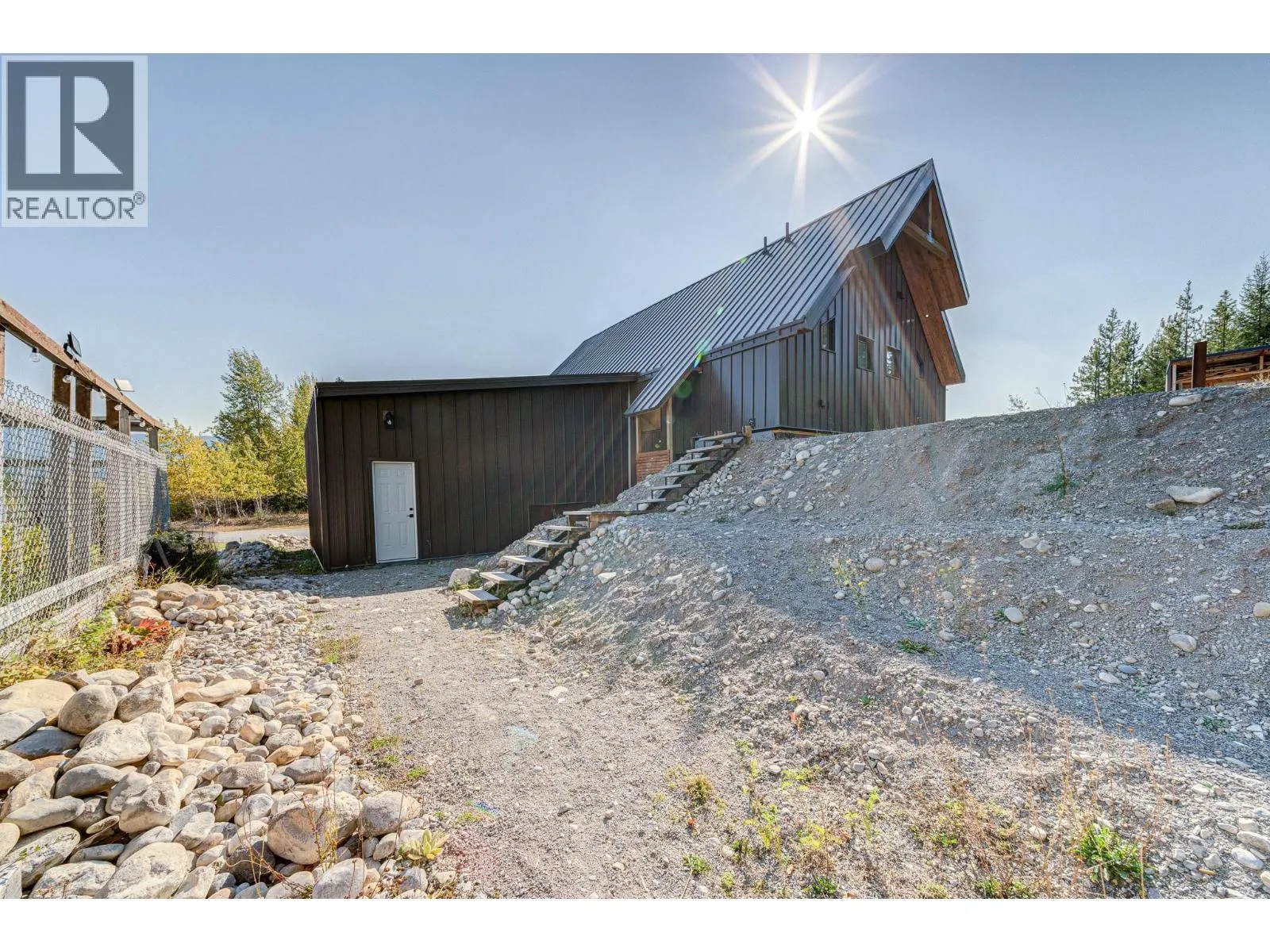 61 DEERBORNE Drive