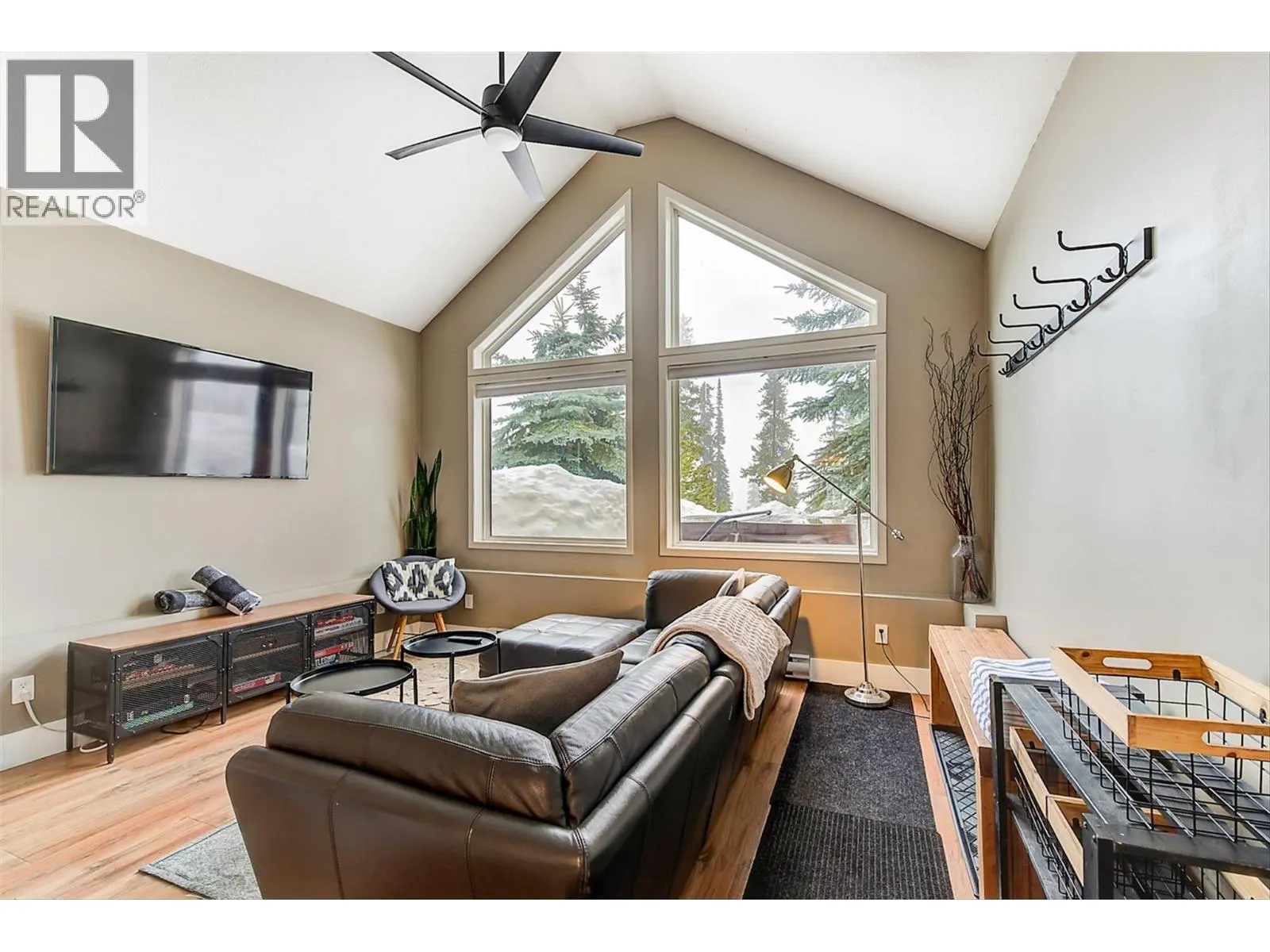 5977 Snow Pines Crescent Unit# 116D