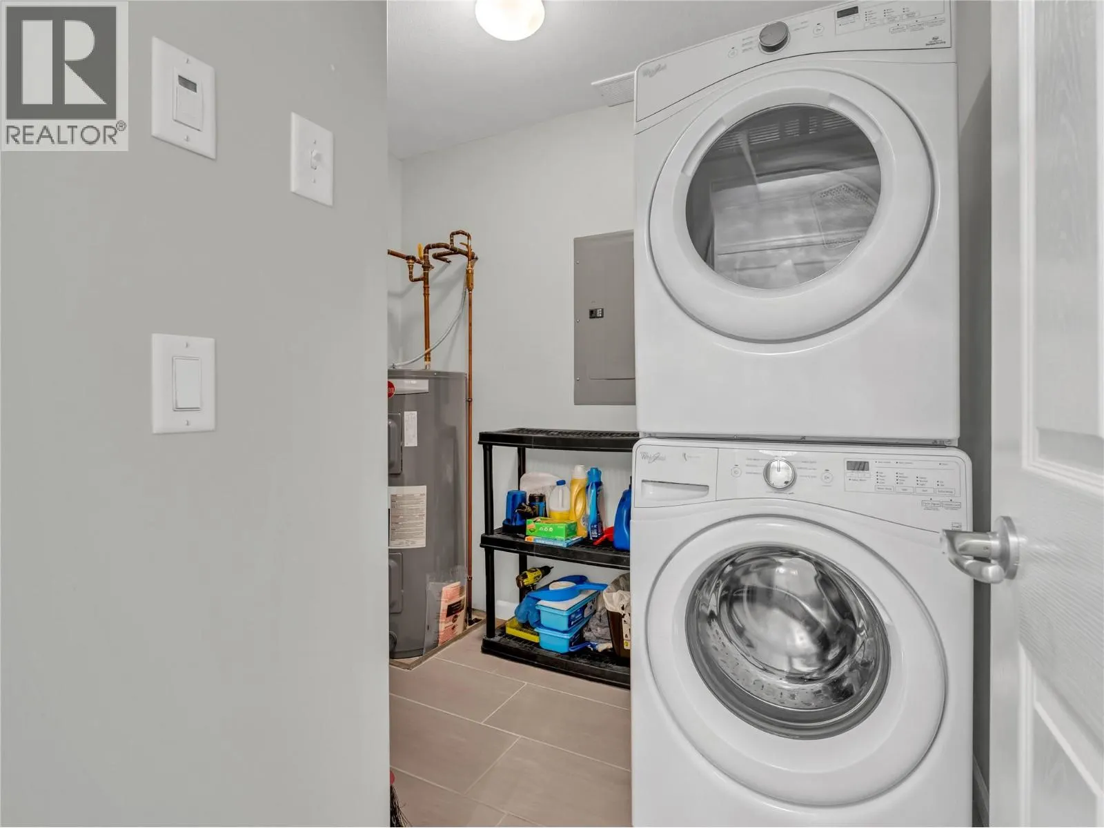3589 SKAHA LAKE Road Unit# 303