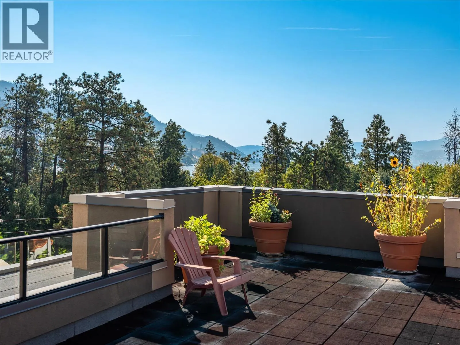 3589 SKAHA LAKE Road Unit# 303