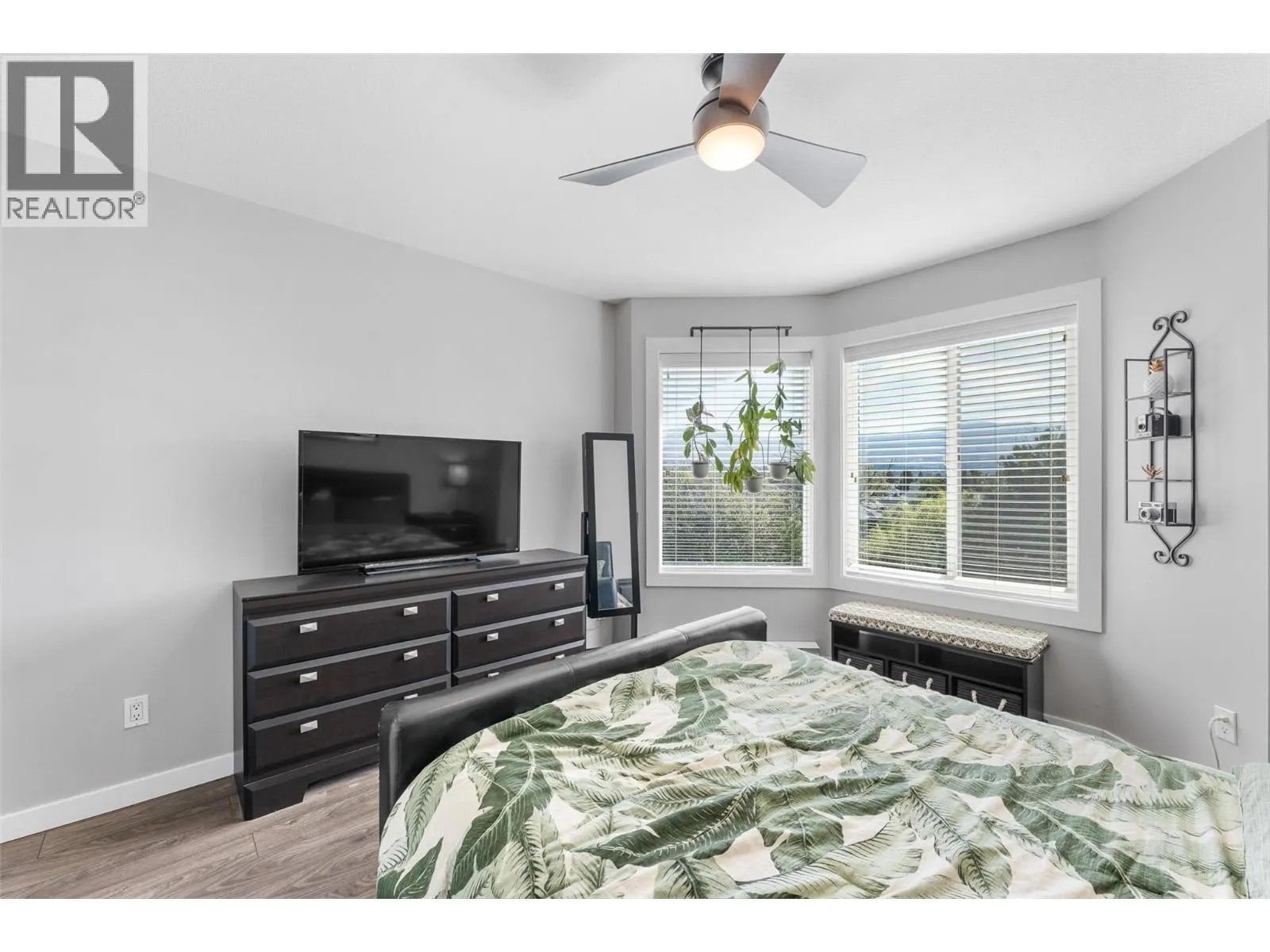 3163 Richter Street Unit# 413