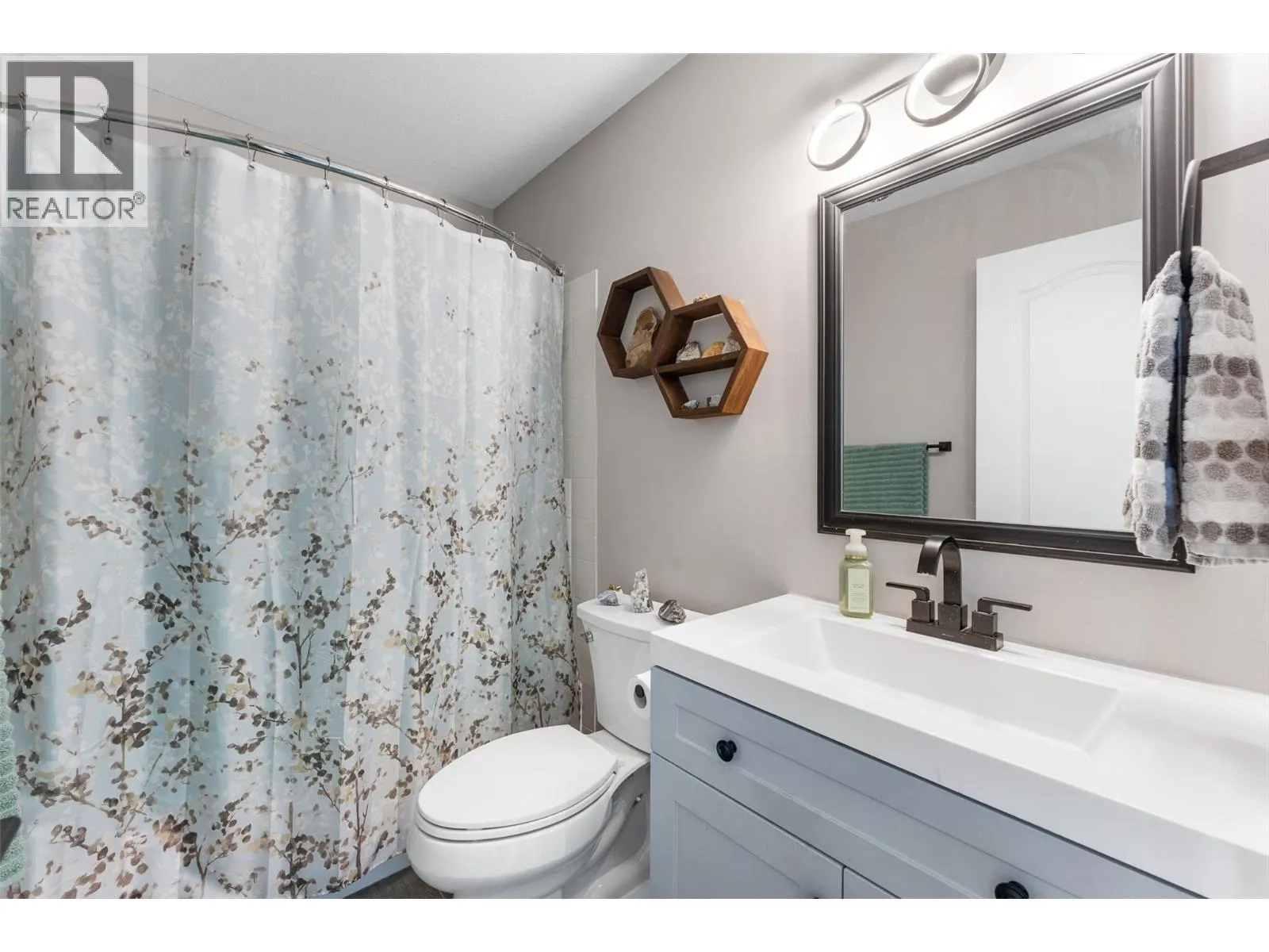 3163 Richter Street Unit# 413