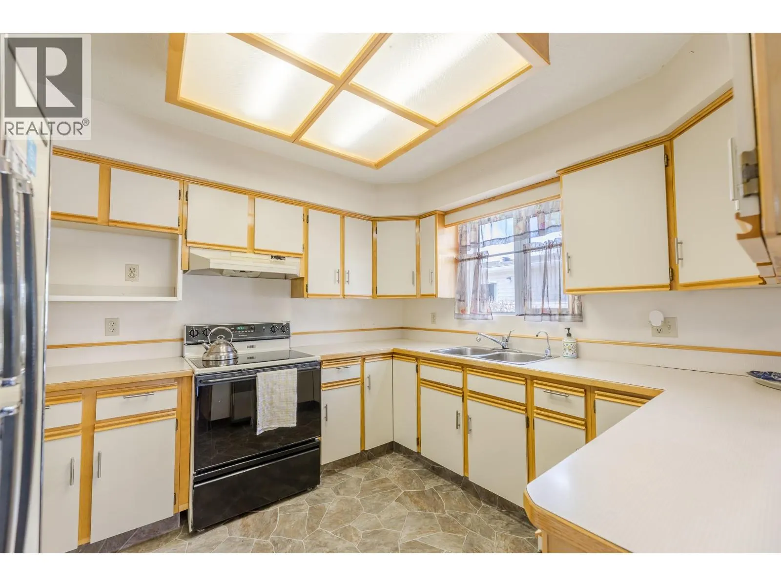 17017 SNOW Avenue Unit# 12