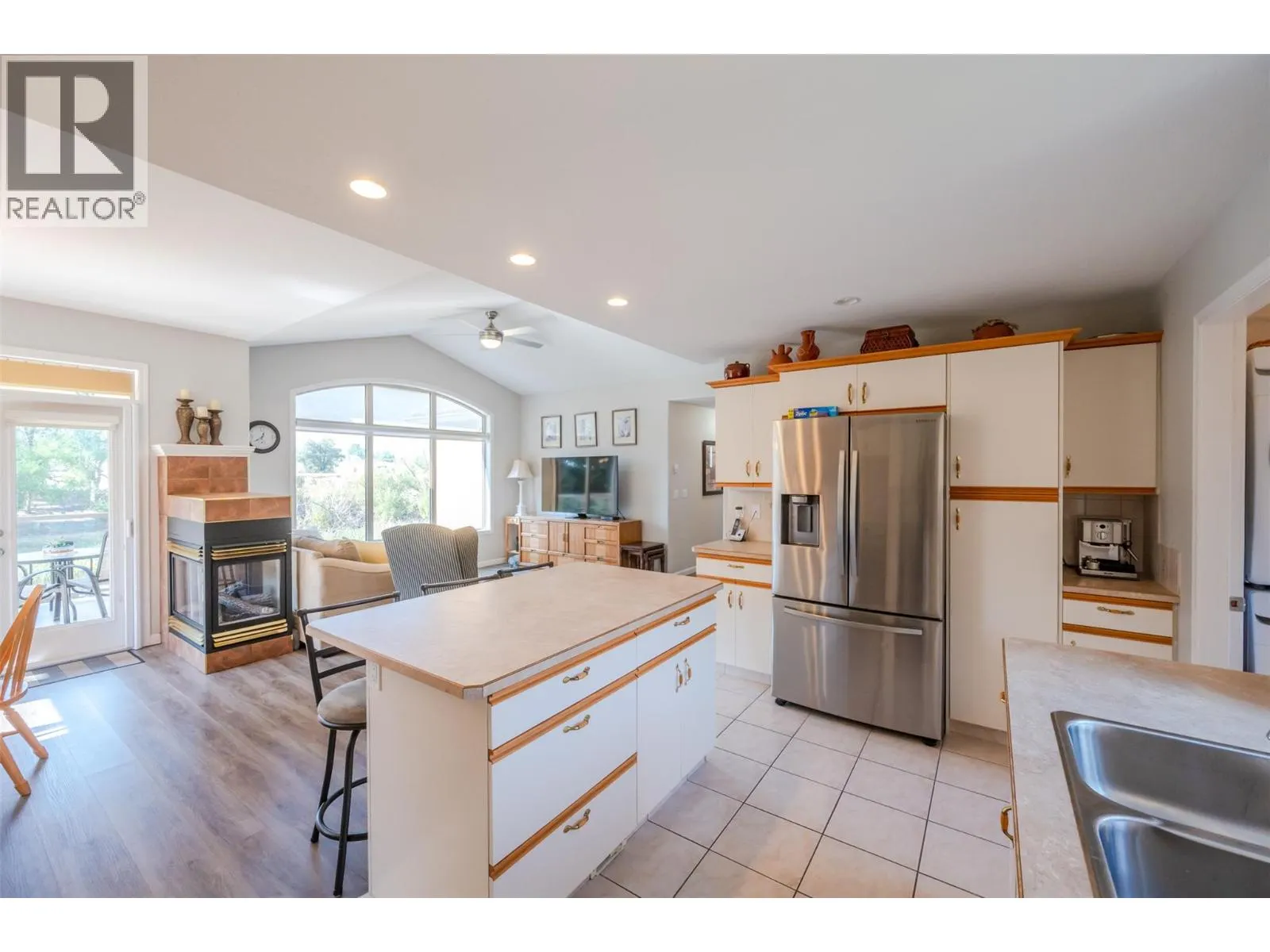 3604 LOBELIA Drive