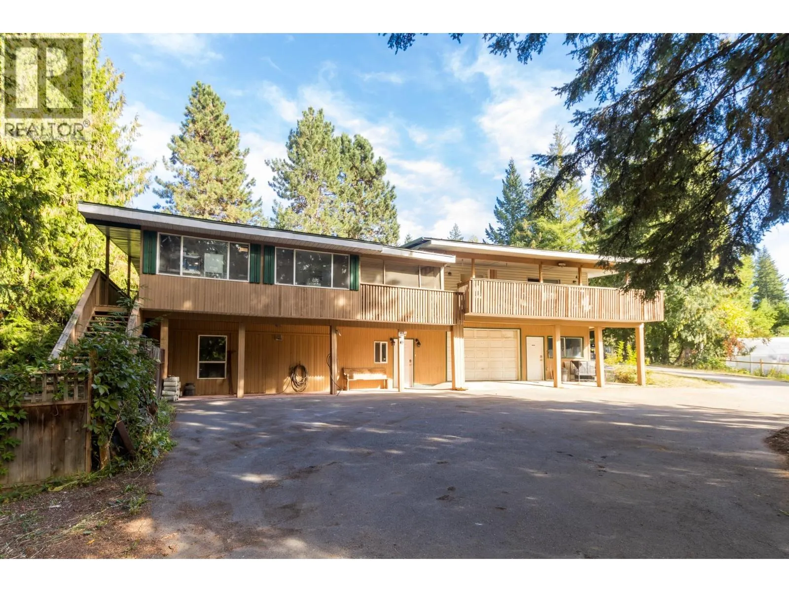 5246 Mayfair Road SE