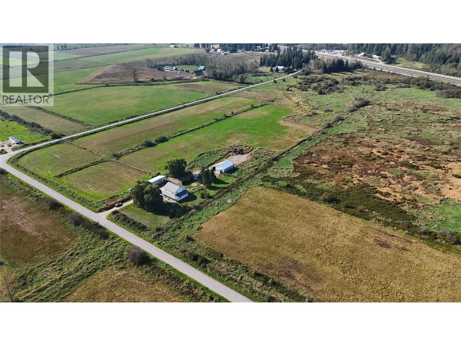 3695 Malakwa Loop Road