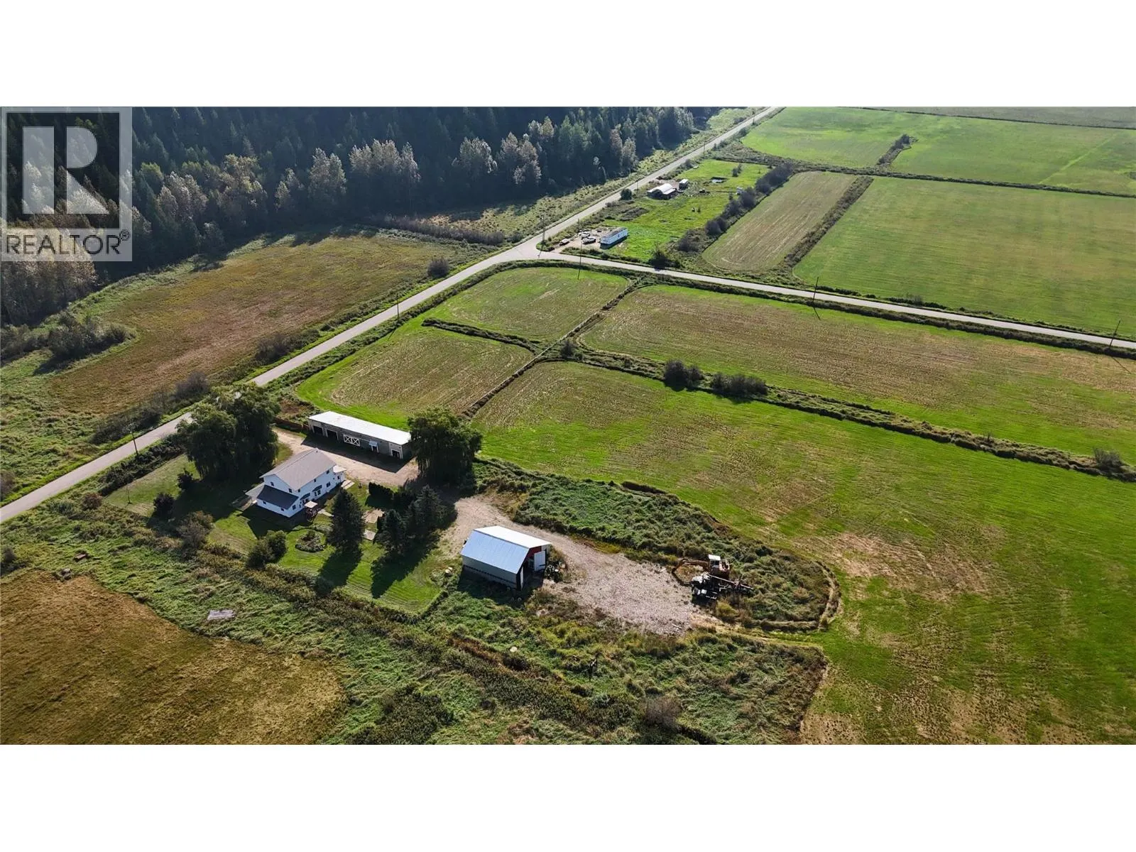 3695 Malakwa Loop Road