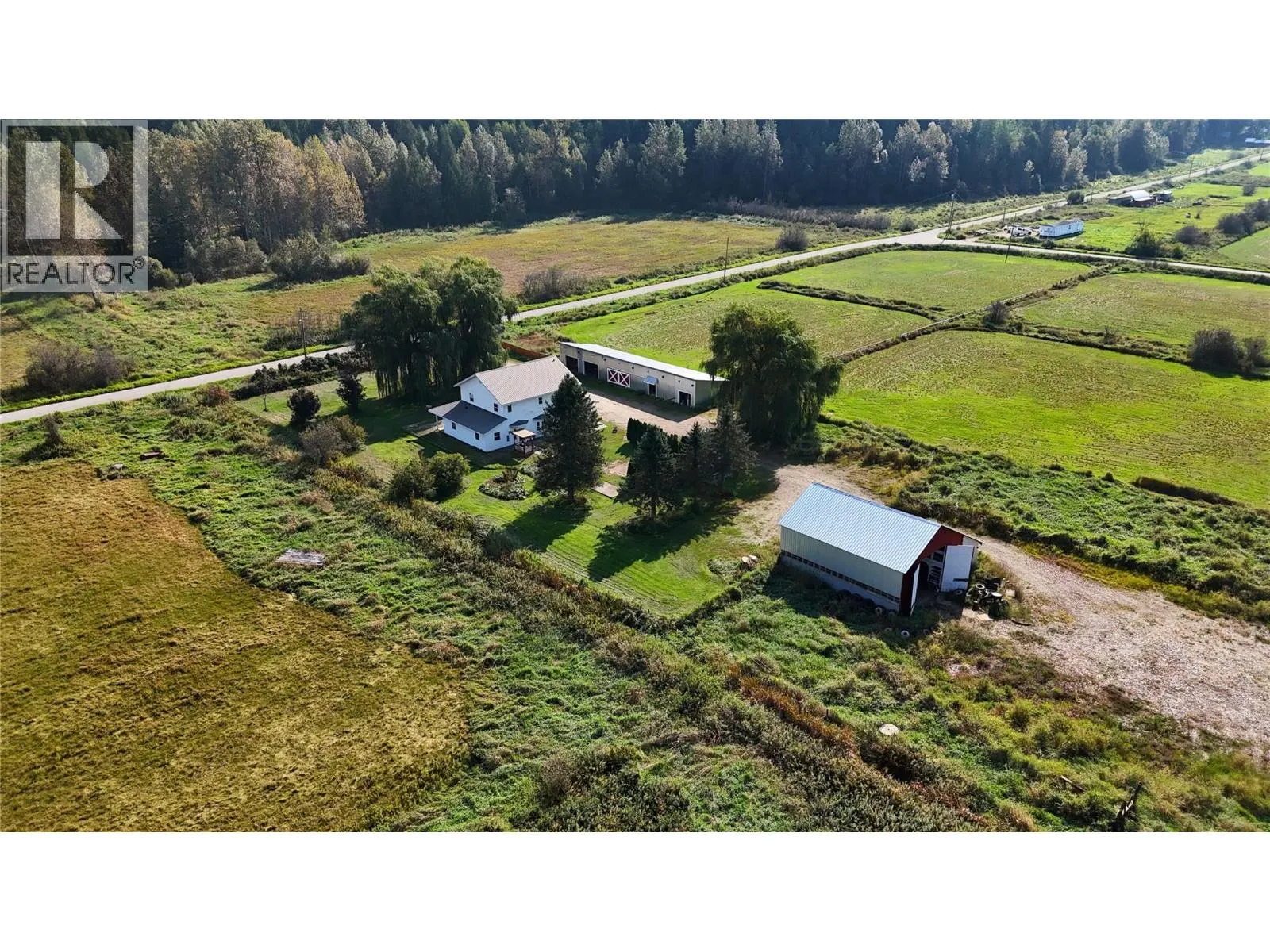 3695 Malakwa Loop Road