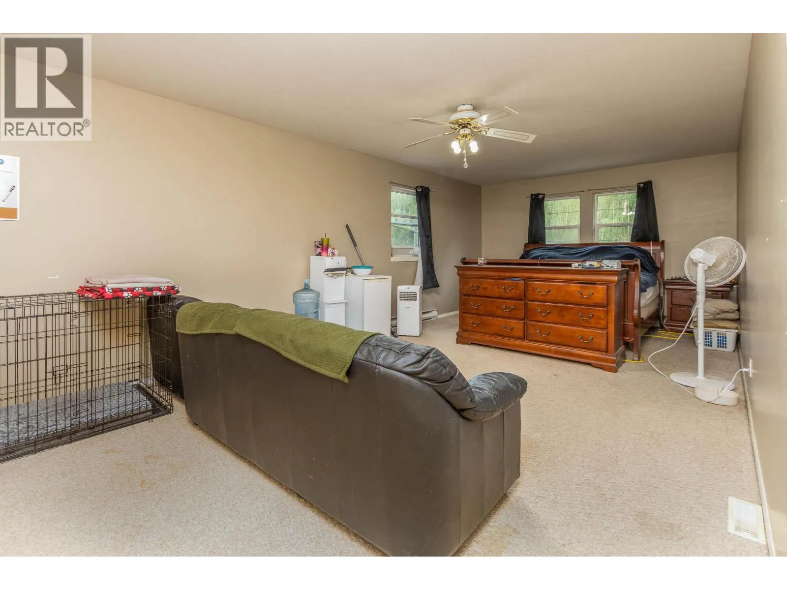 3695 Malakwa Loop Road
