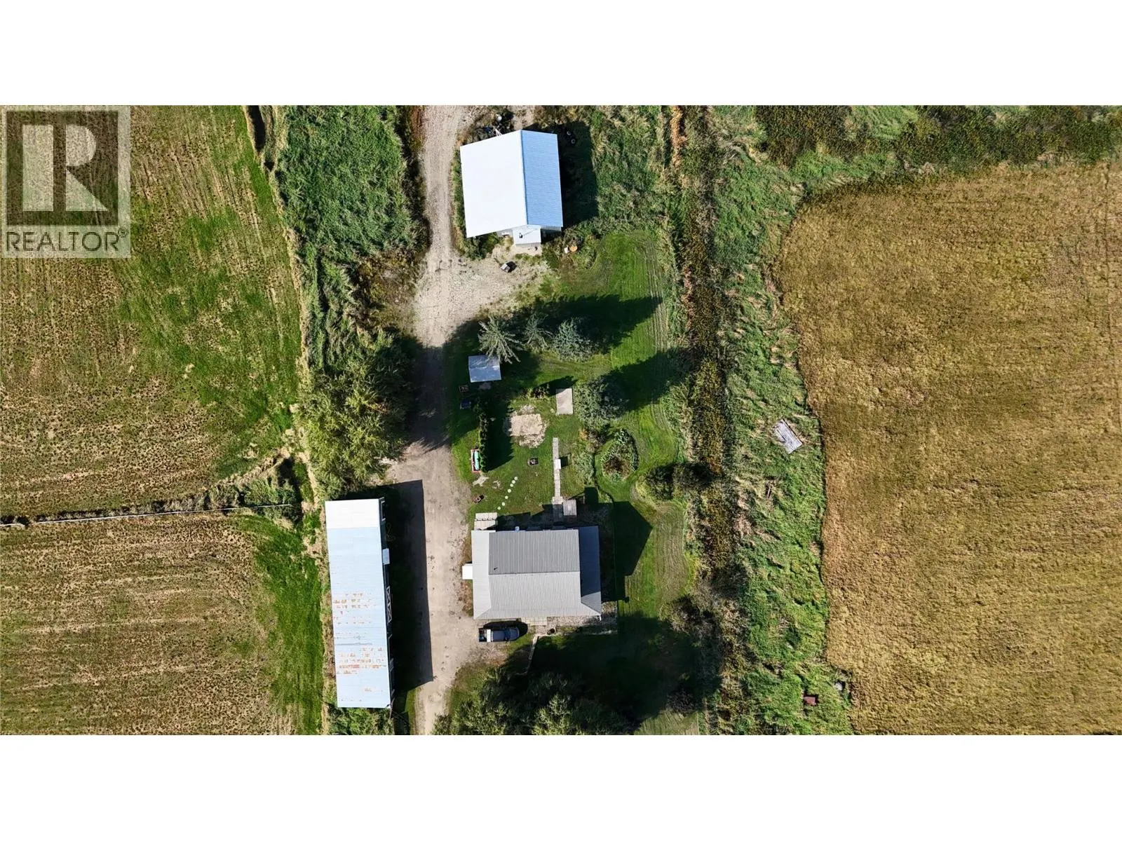 3695 Malakwa Loop Road