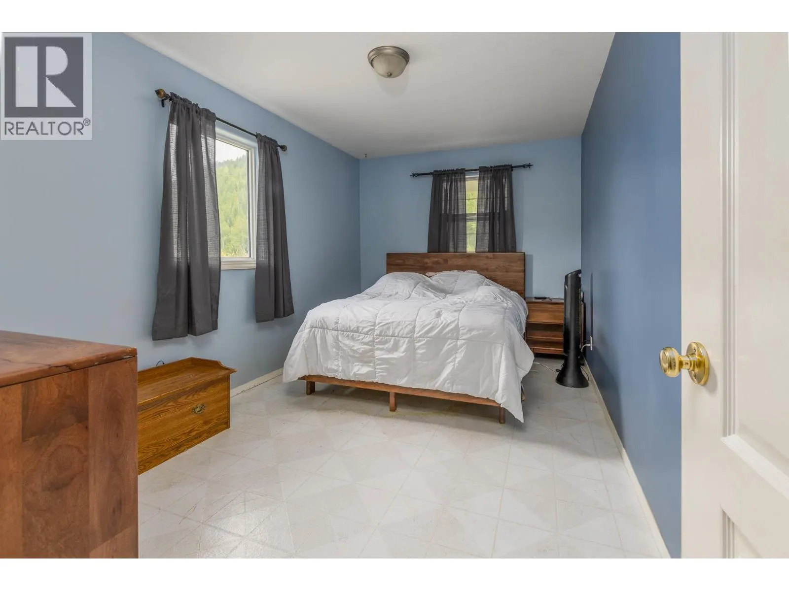 3695 Malakwa Loop Road