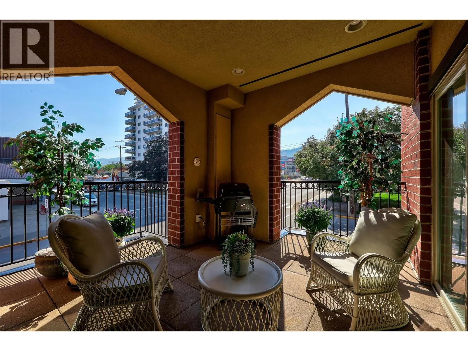370 Battle Street Unit# 202