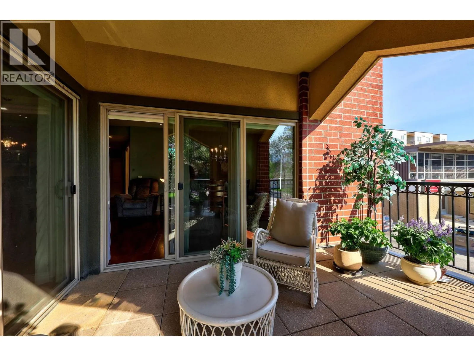 370 Battle Street Unit# 202