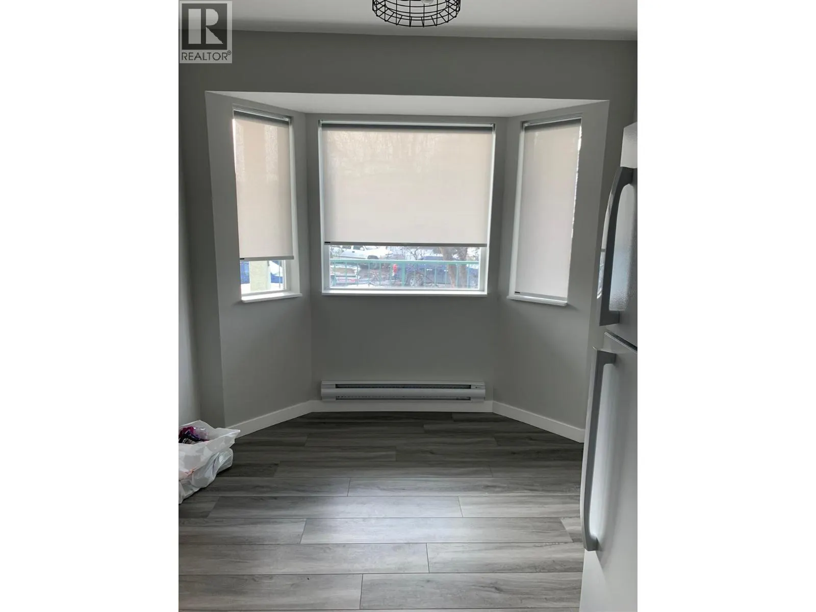 1320 SELKIRK Avenue Unit# 4