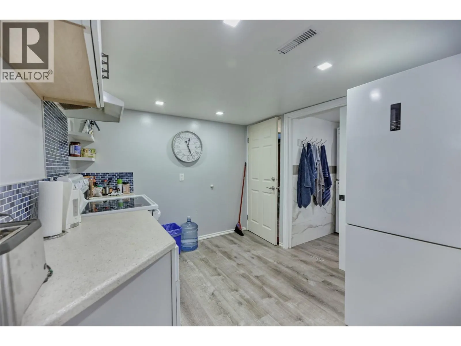 52 HARBOUR KEY Drive