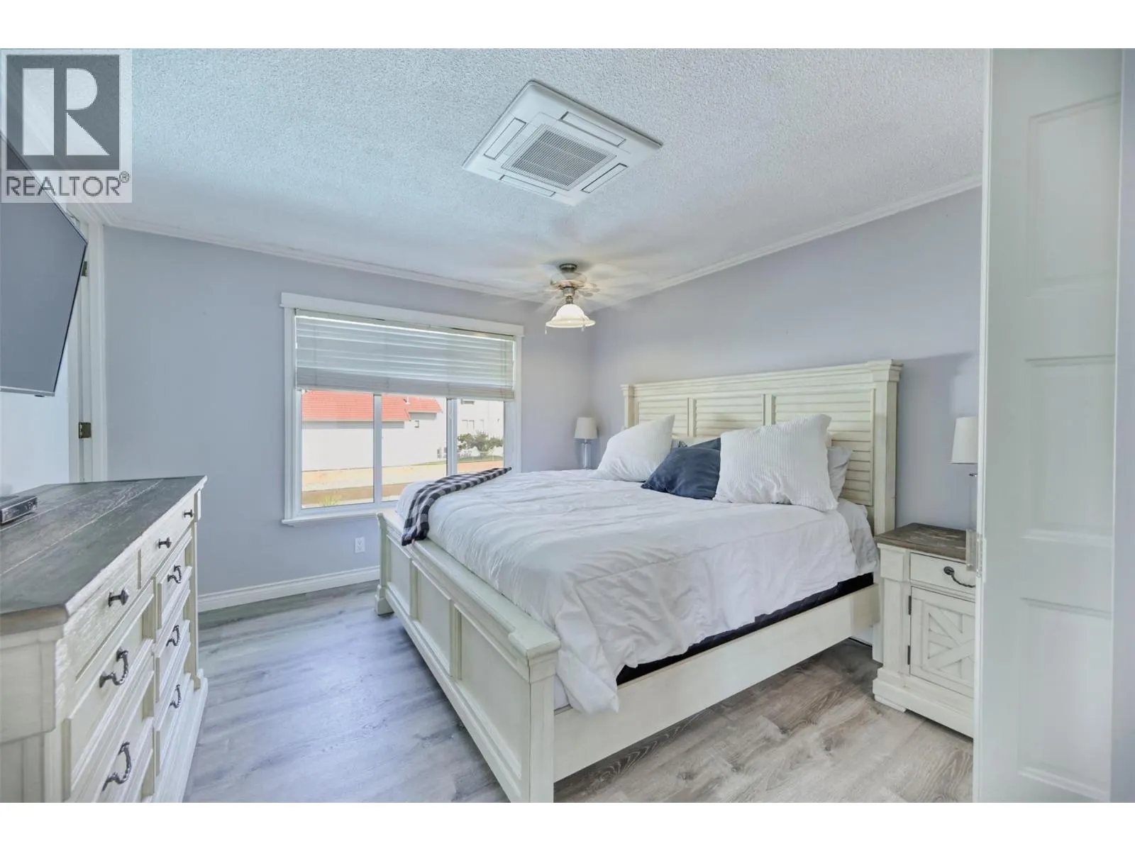 52 HARBOUR KEY Drive