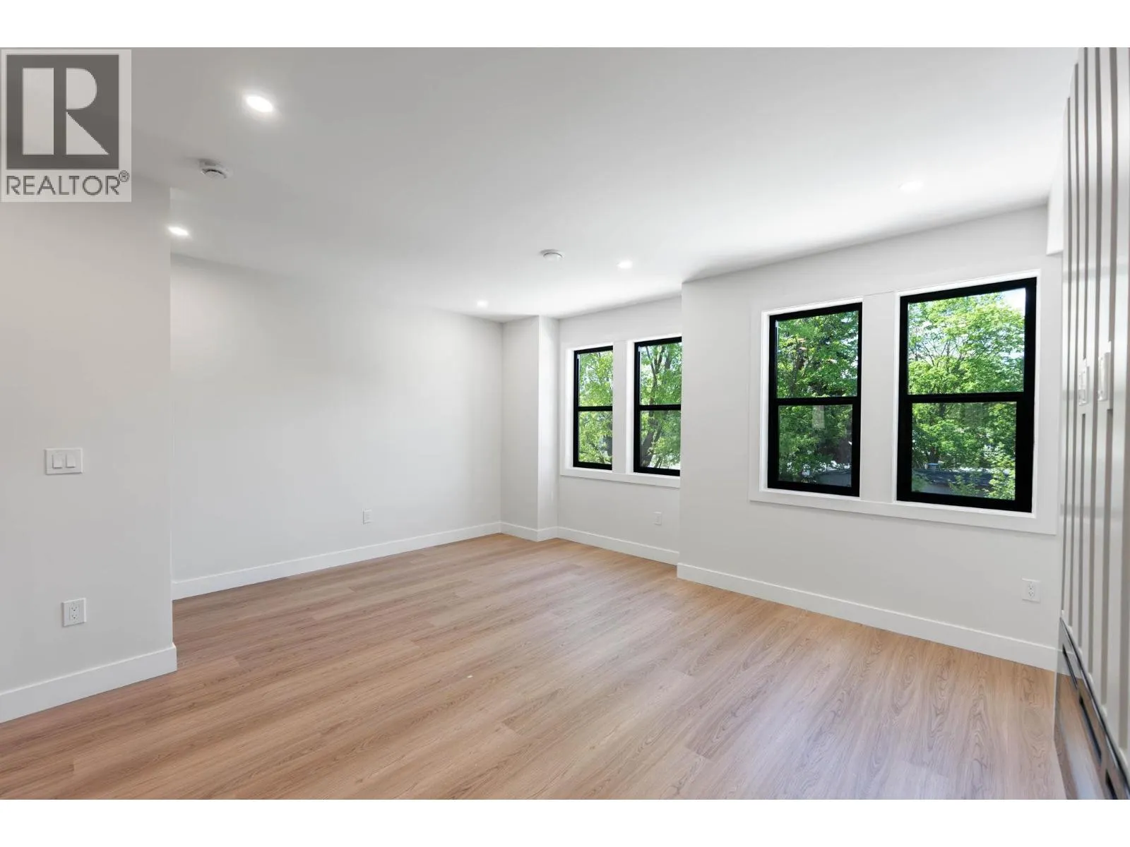 3590 Redecopp Road Unit# 2